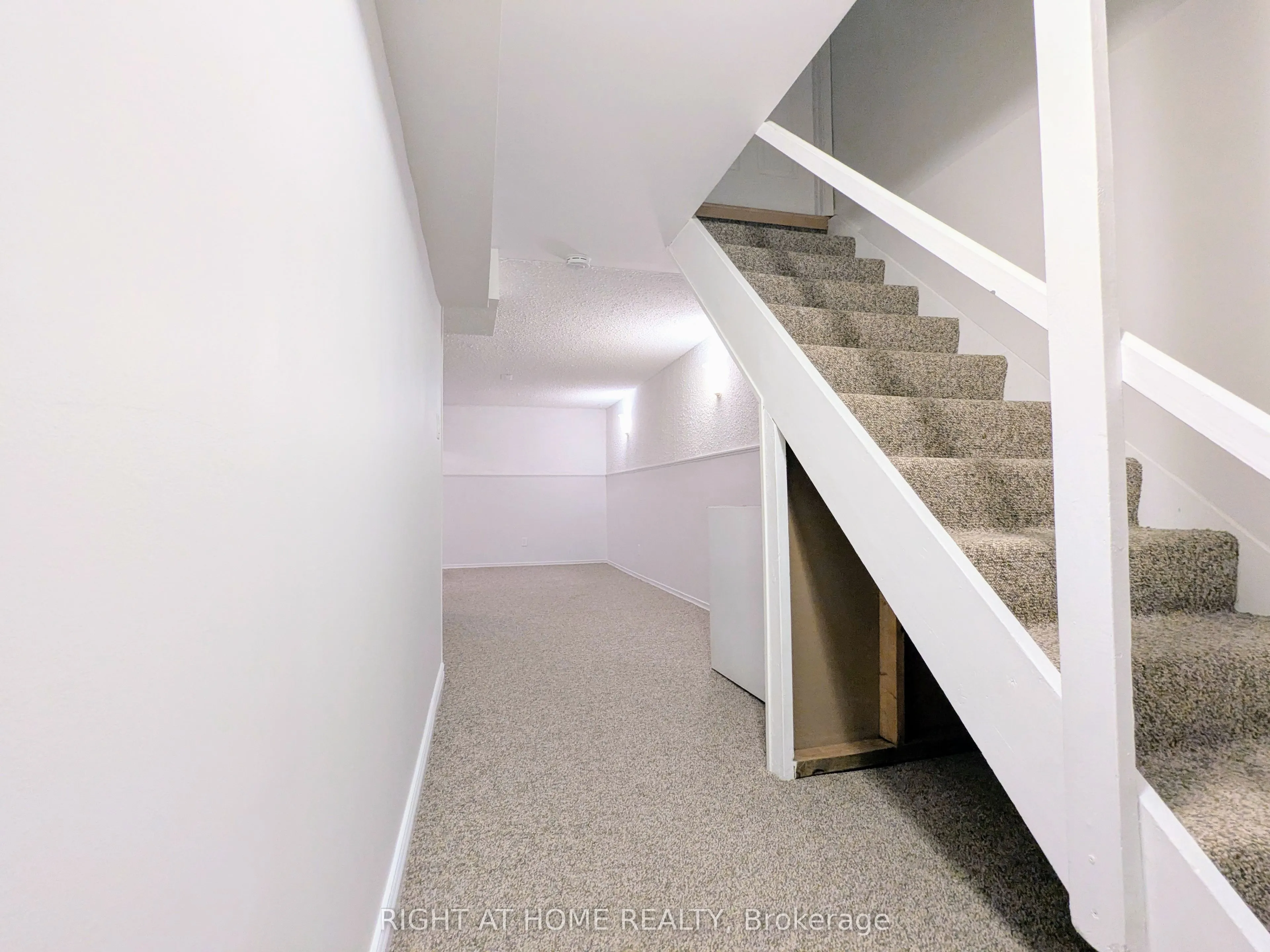 945 Burns Street W #10