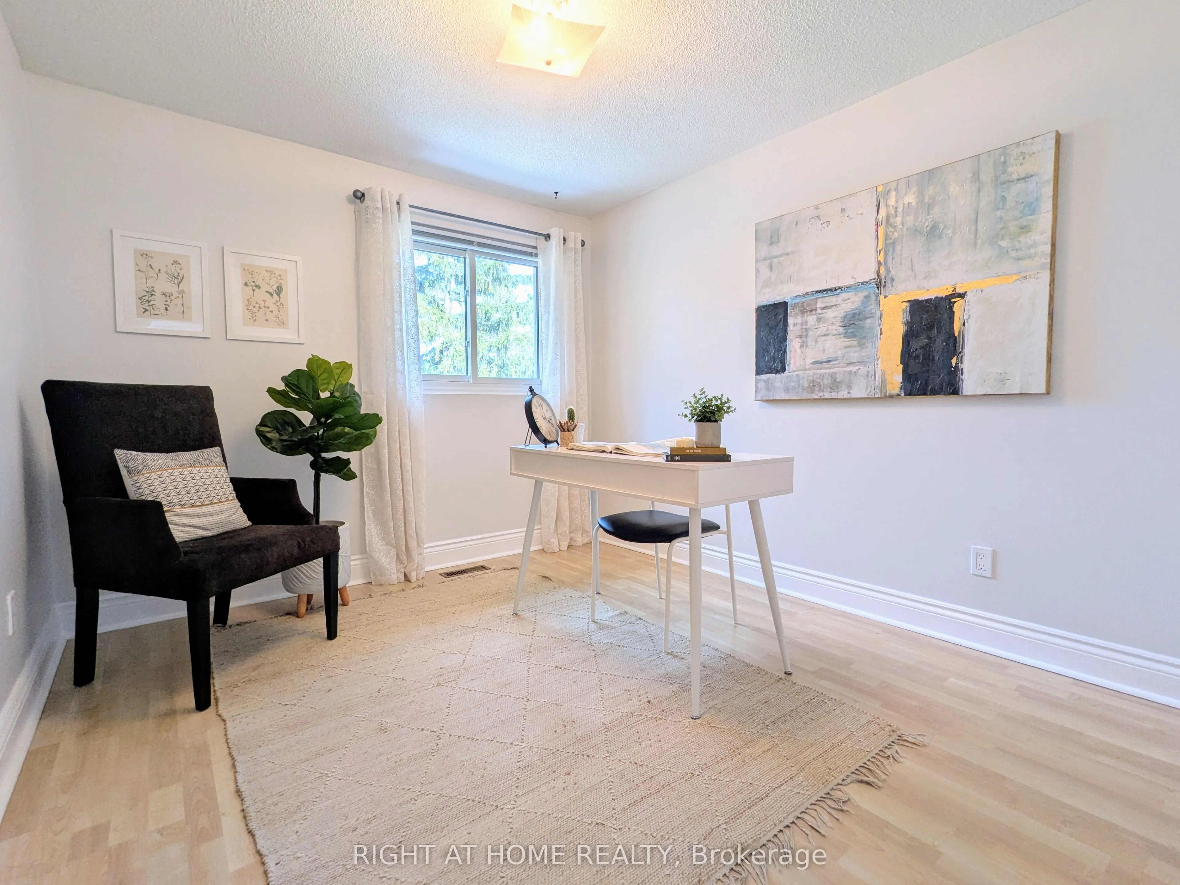 945 Burns Street W #10