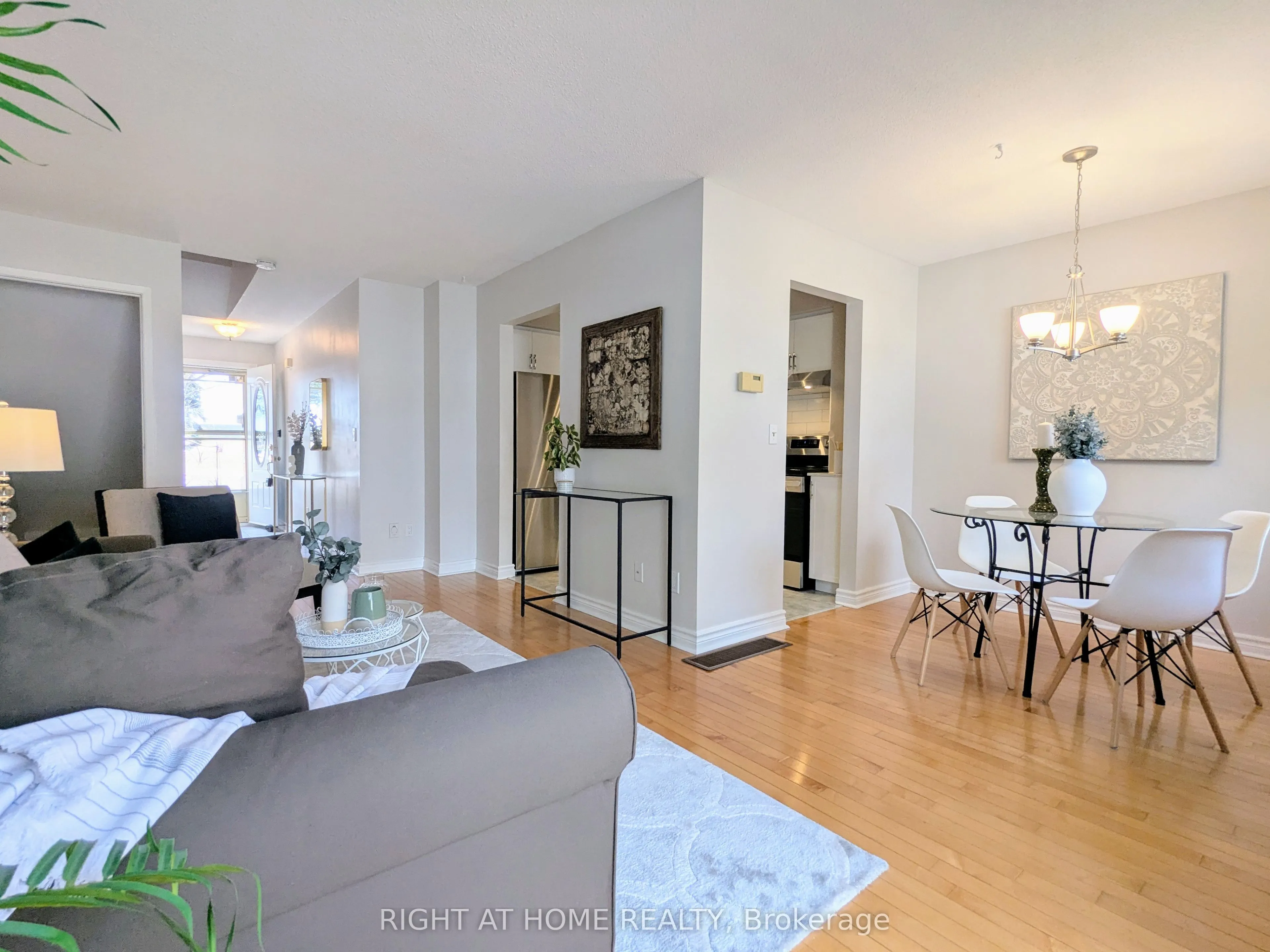 945 Burns Street W #10