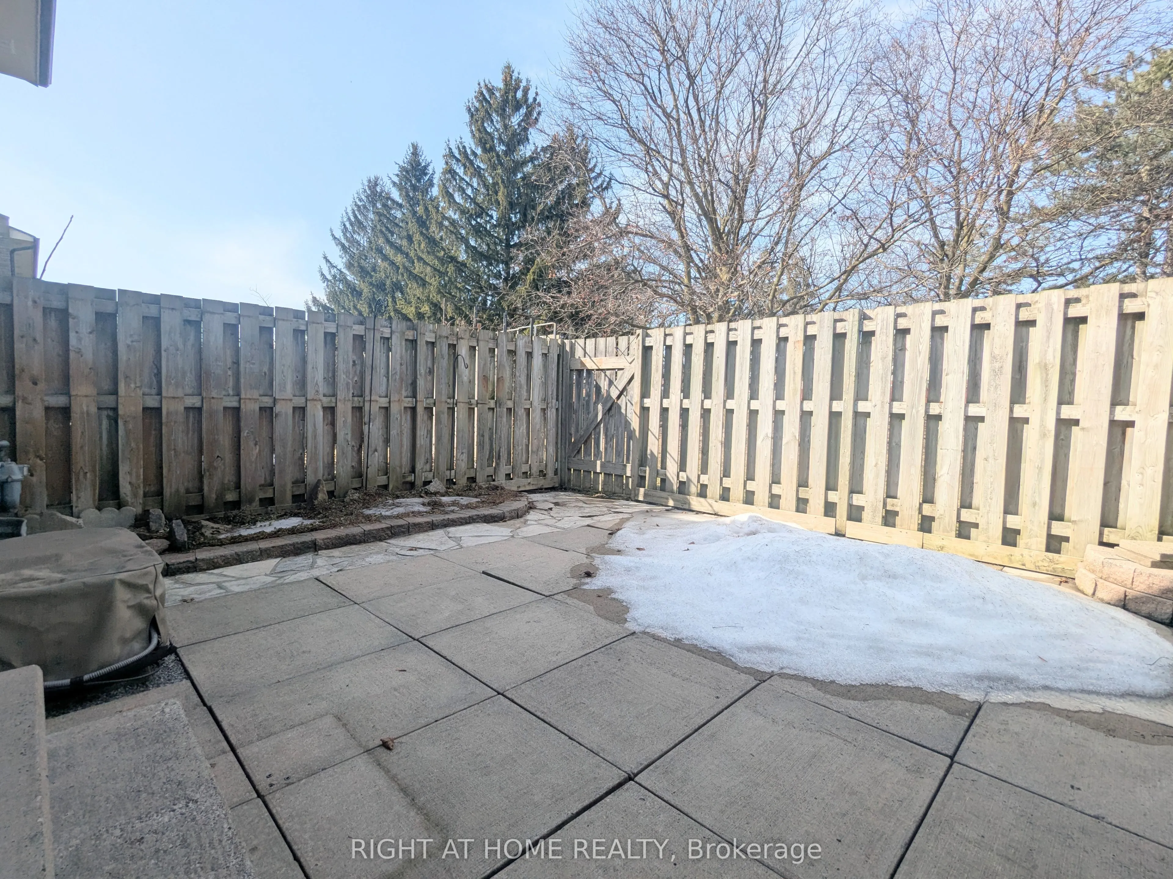 945 Burns Street W #10