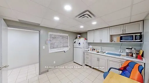 30 Minuk Acres