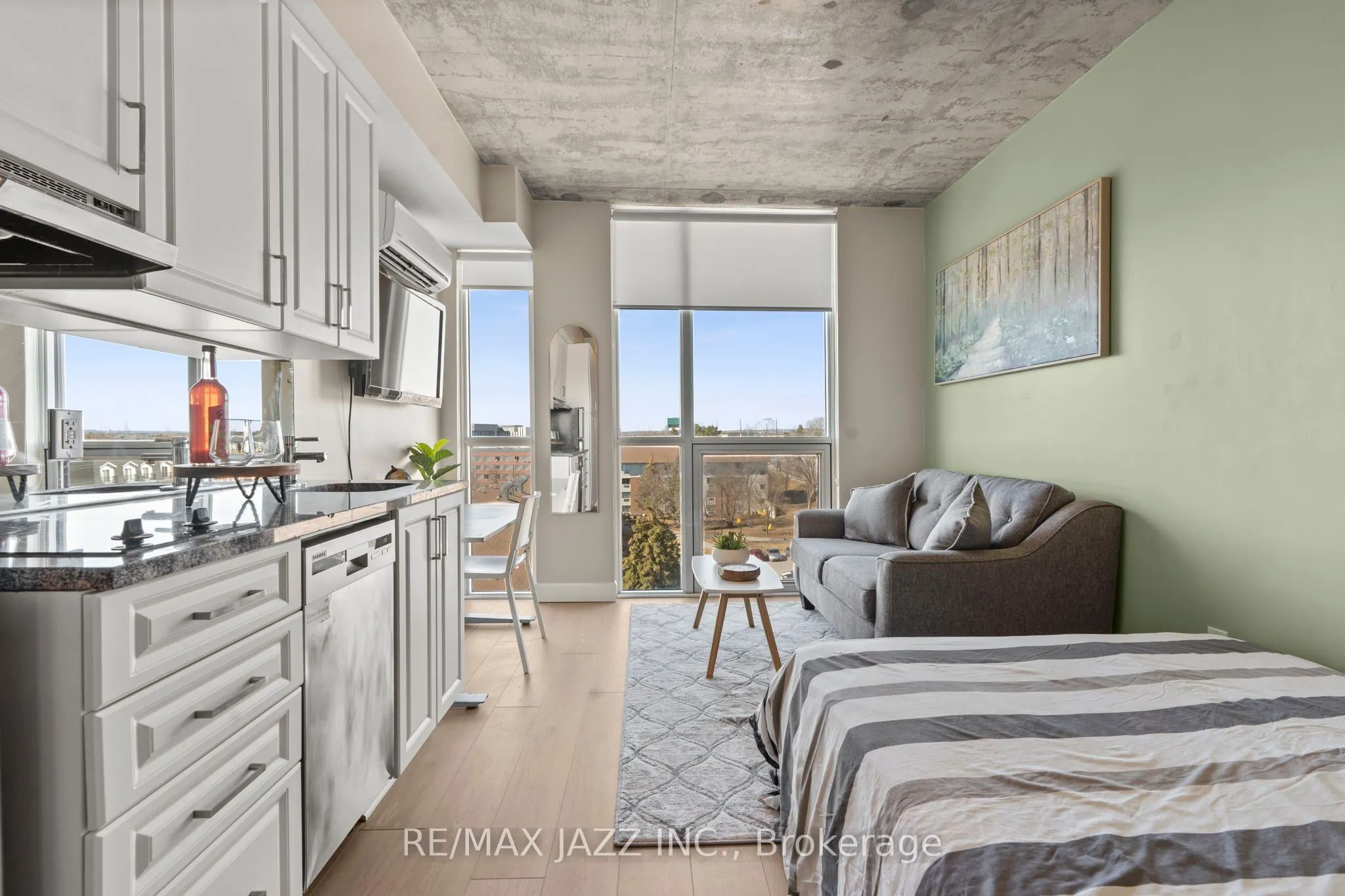 1900 Simcoe Street N, #622