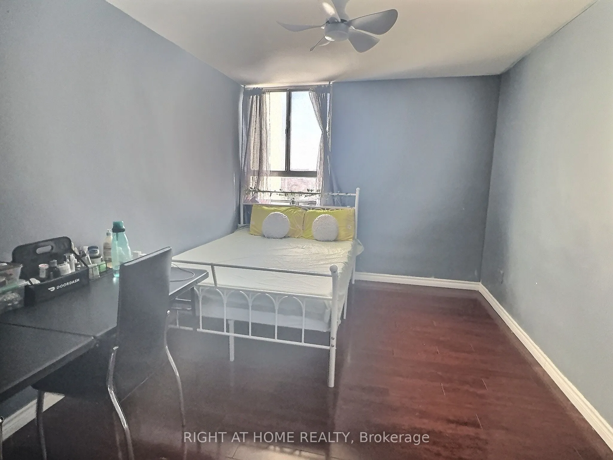 1 Massey Square #1202