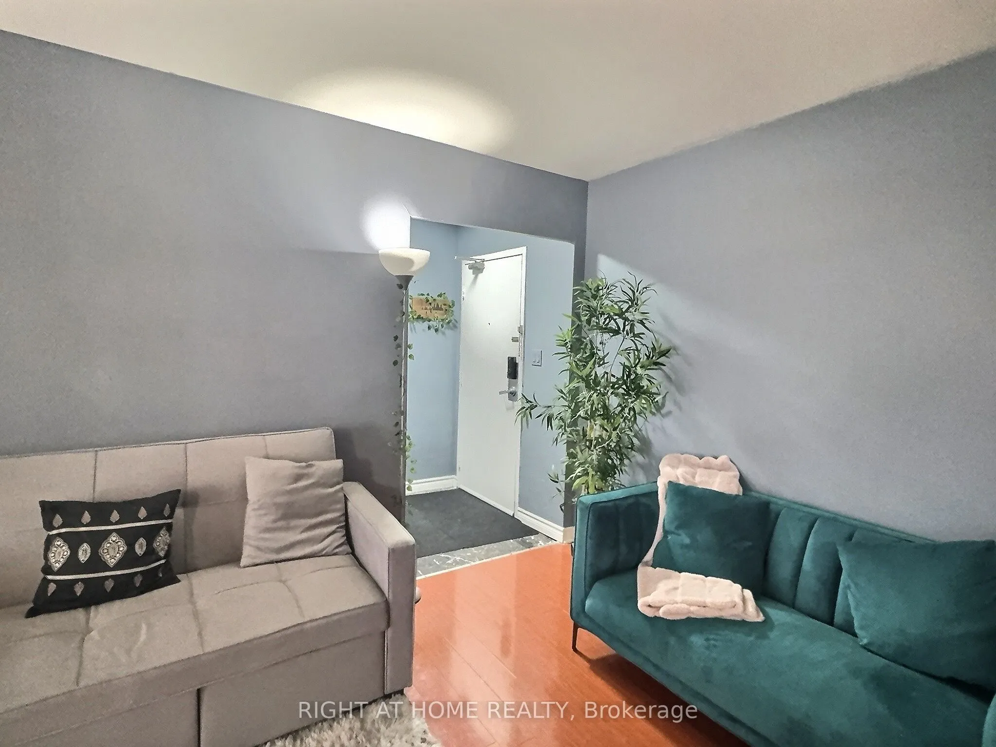 1 Massey Square #1202