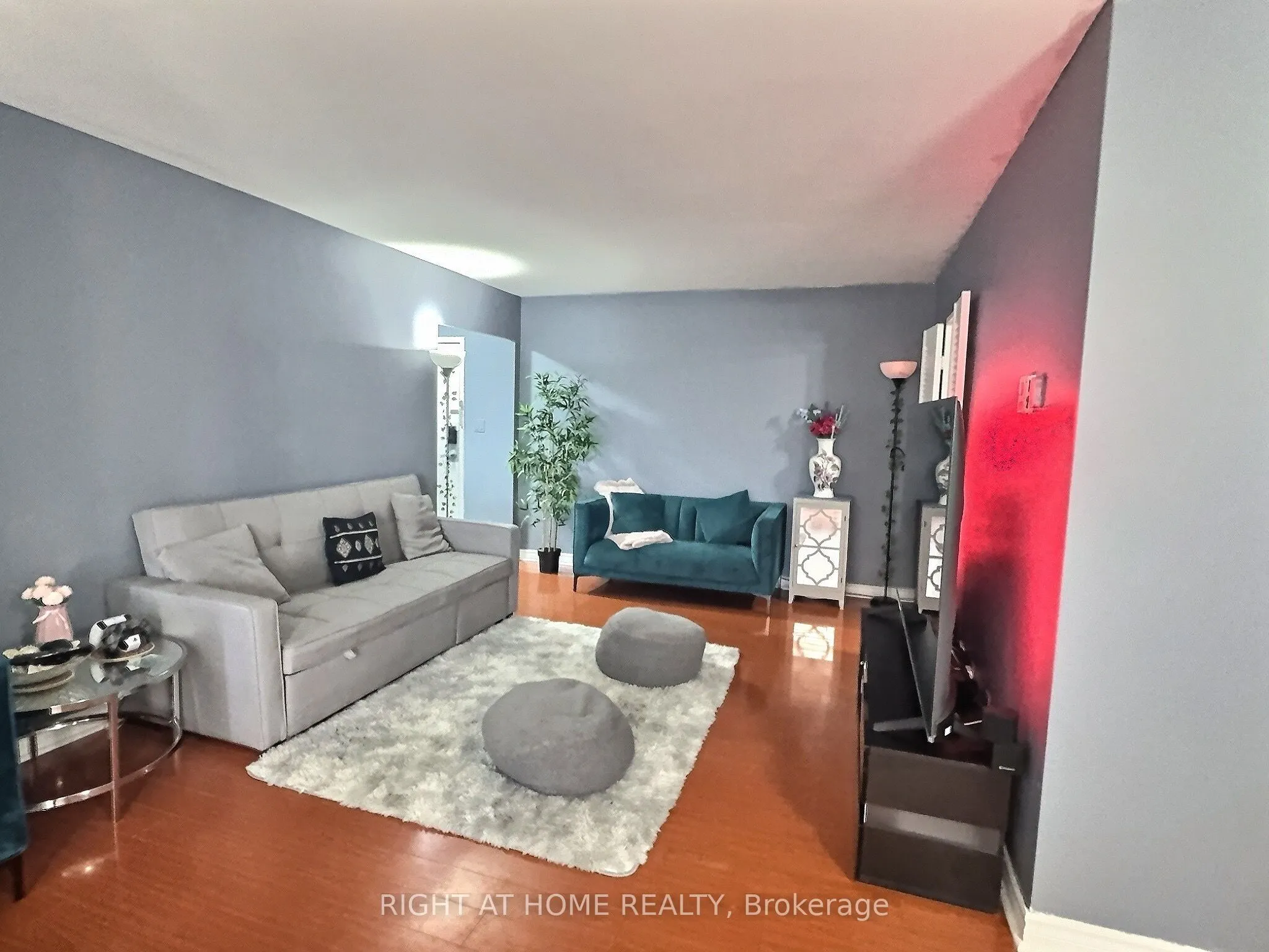 1 Massey Square #1202