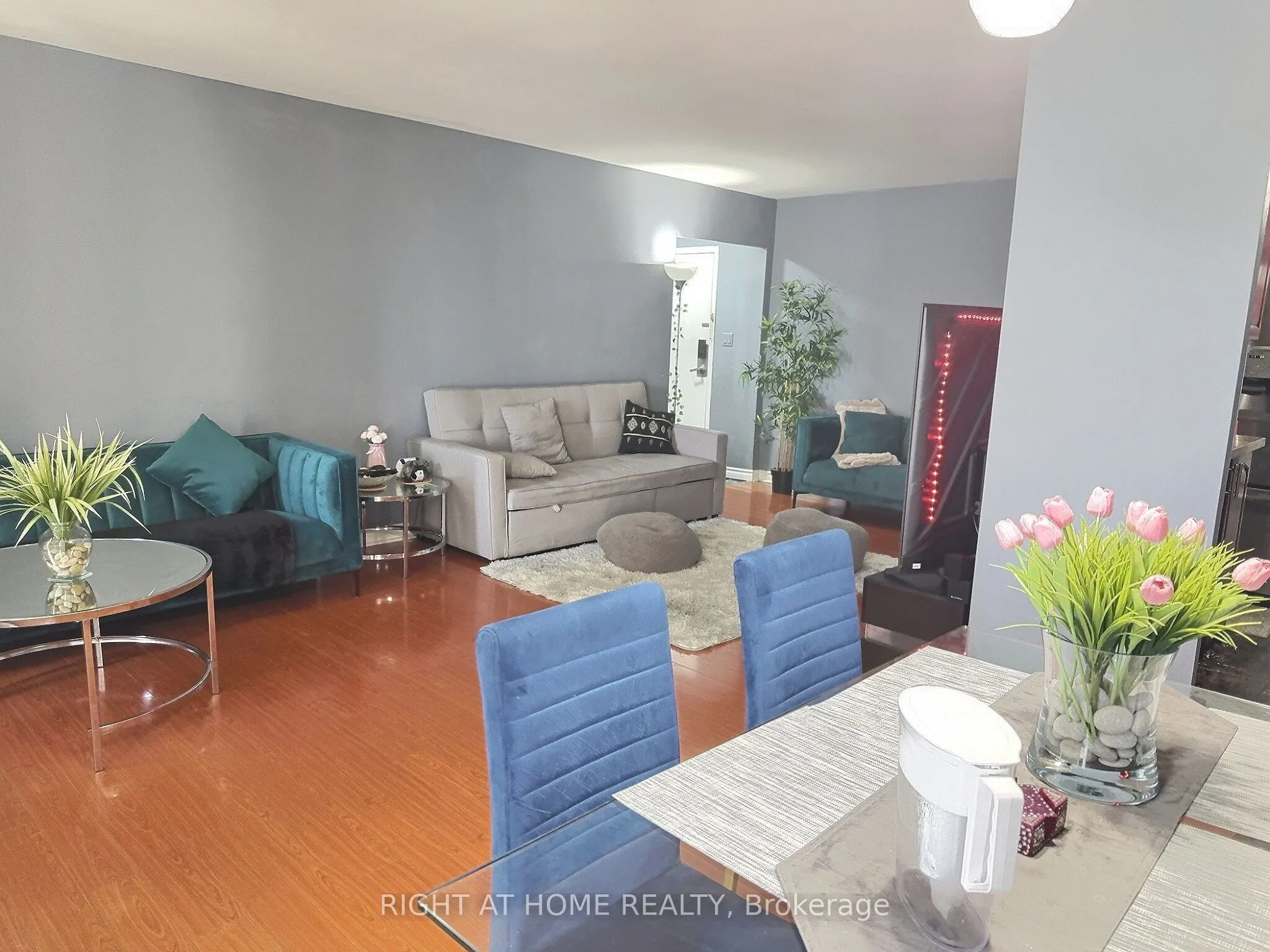 1 Massey Square #1202