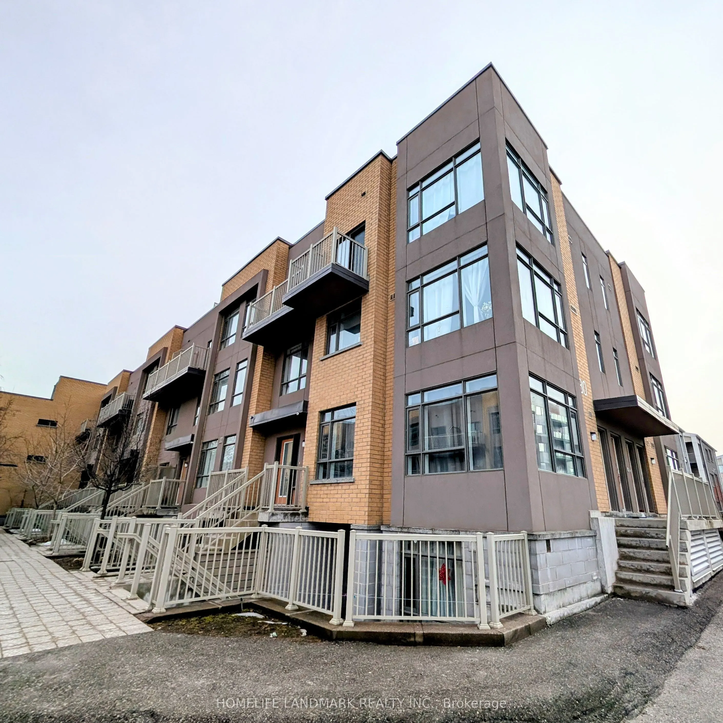 80 Orchid Place Drive, #312