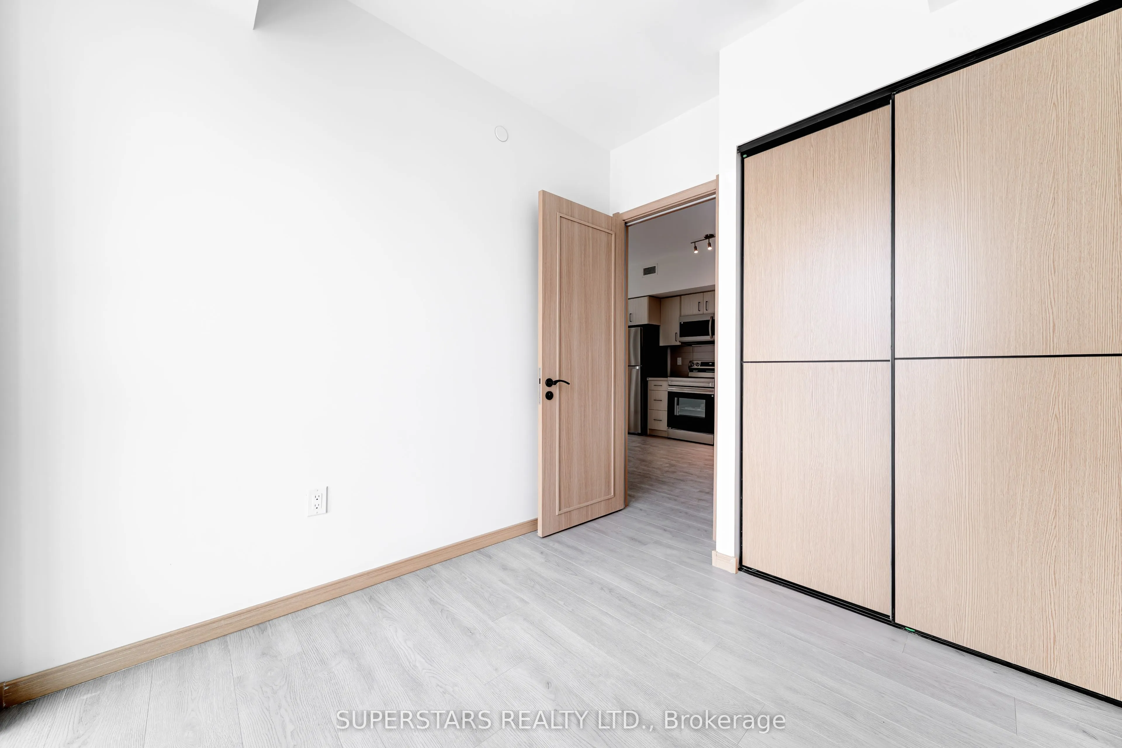3429 Sheppard Avenue E #915