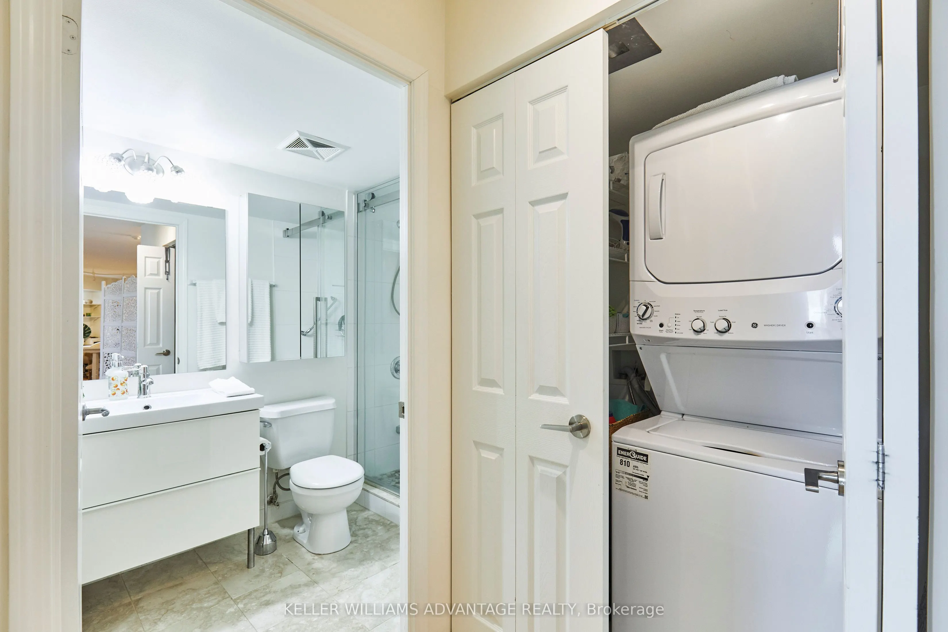 340 Watson Street W #715