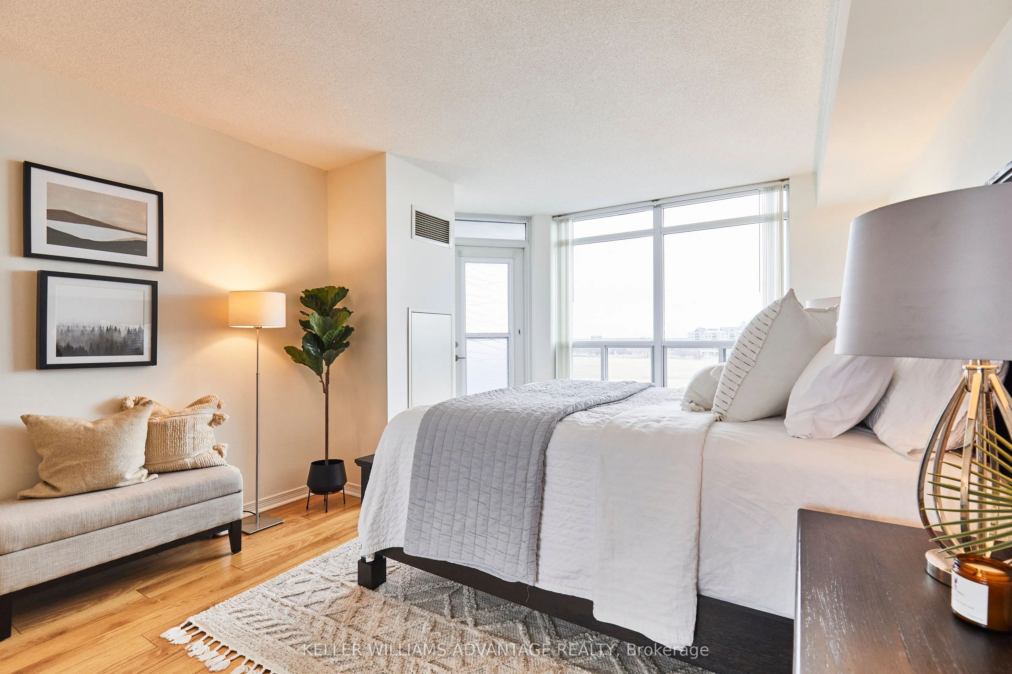 340 Watson Street W #715