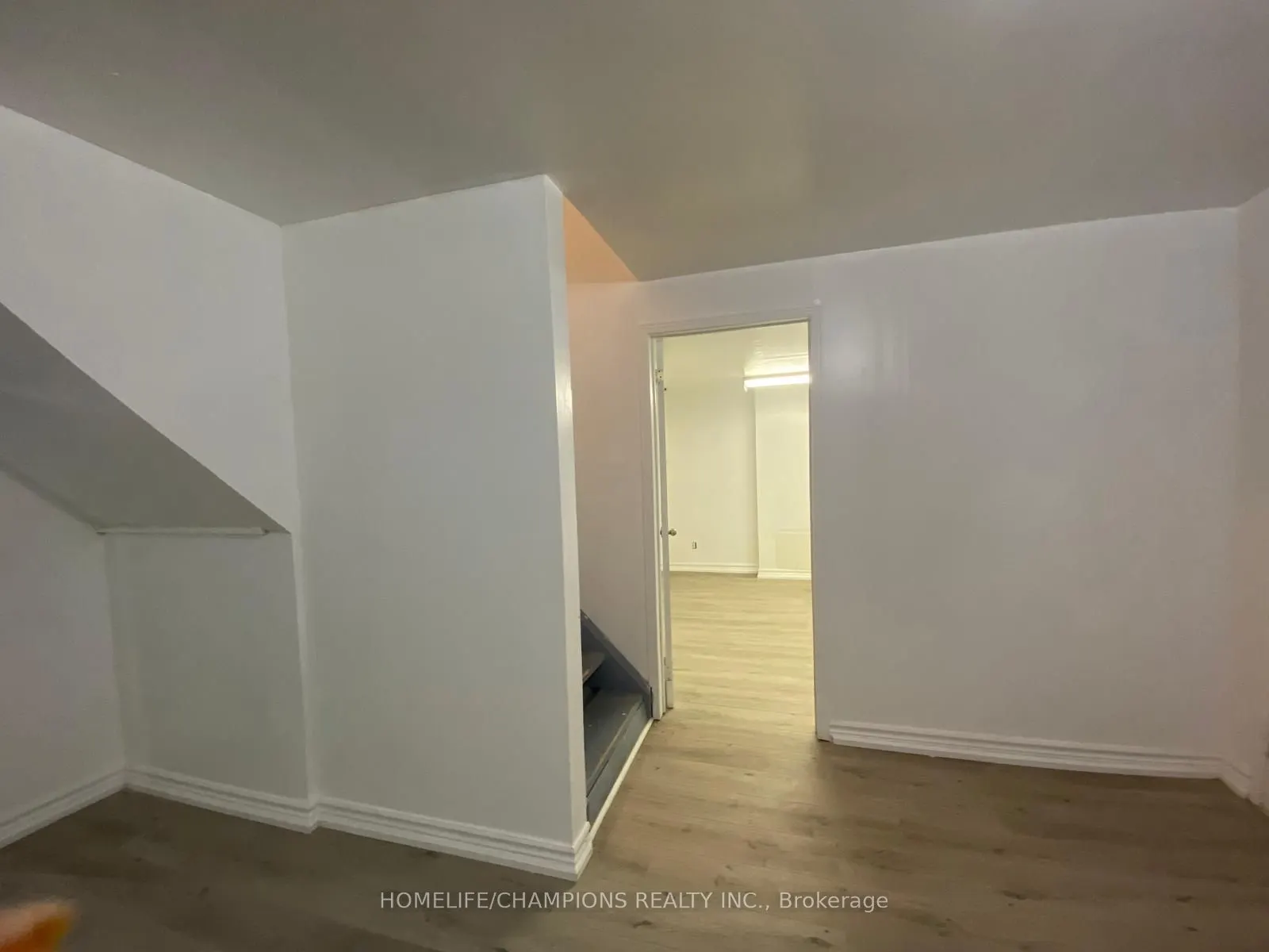 46 Canmore Boulevard