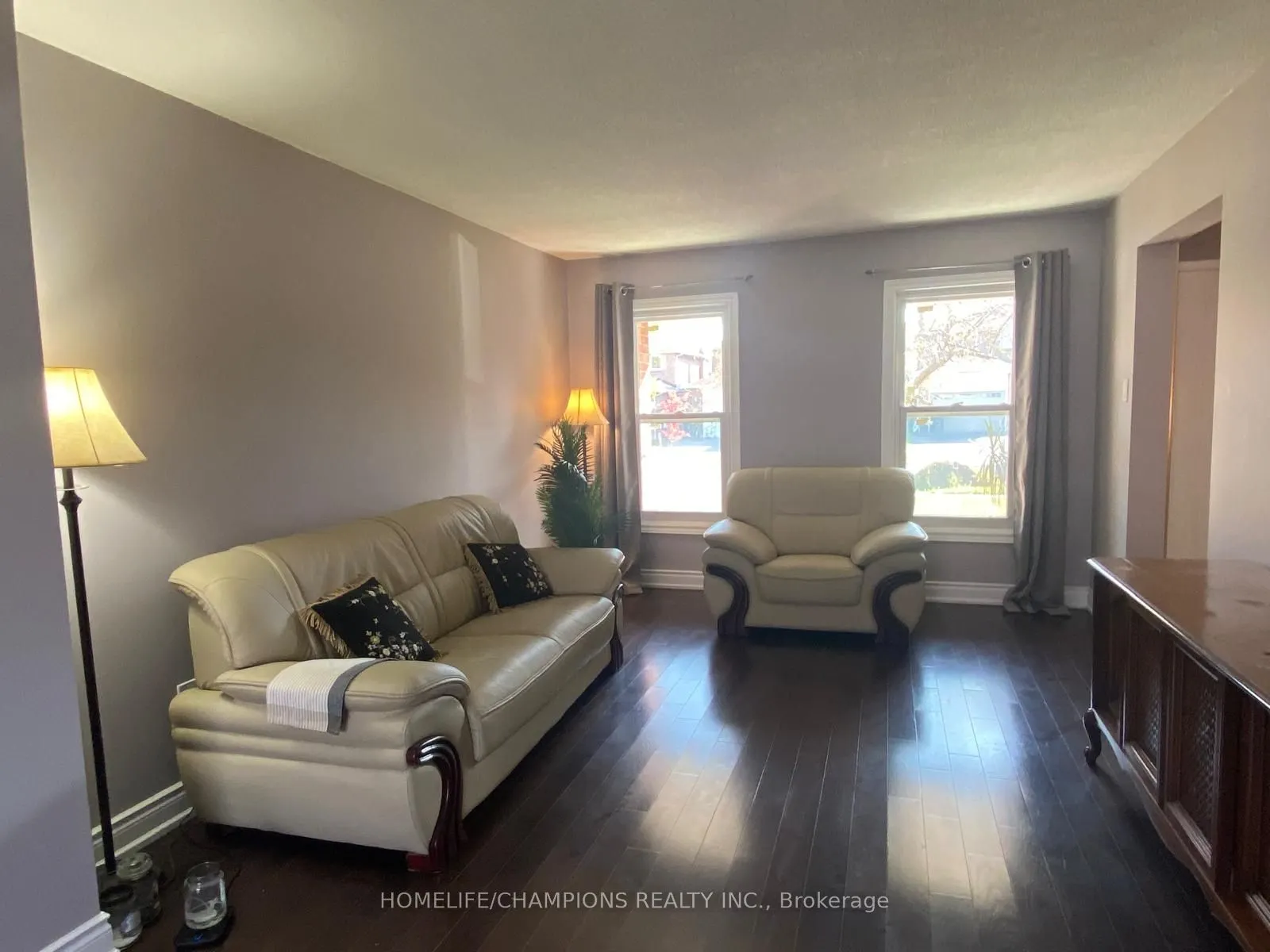46 Canmore Boulevard