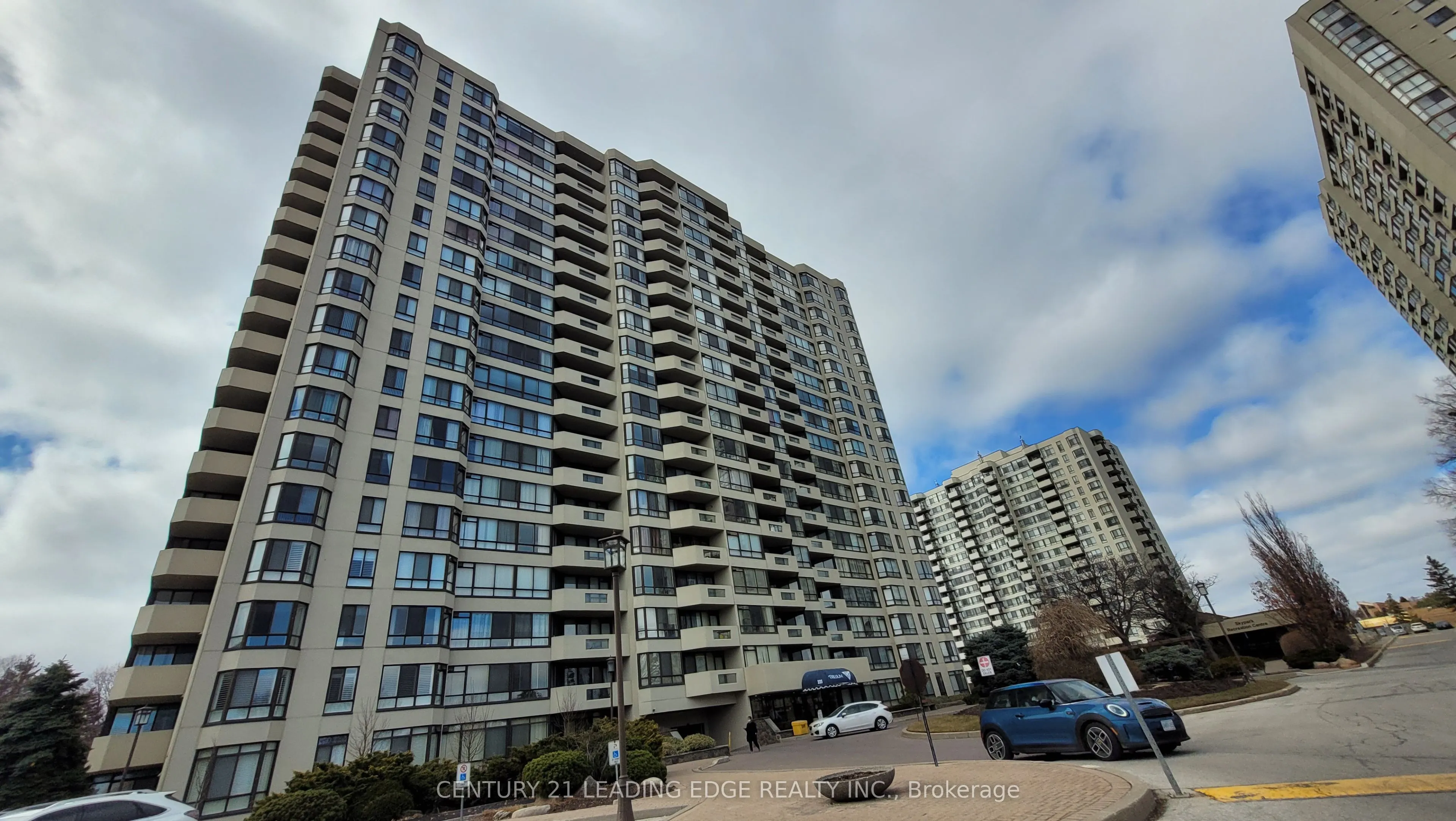 225 Bamburgh Circle, #705