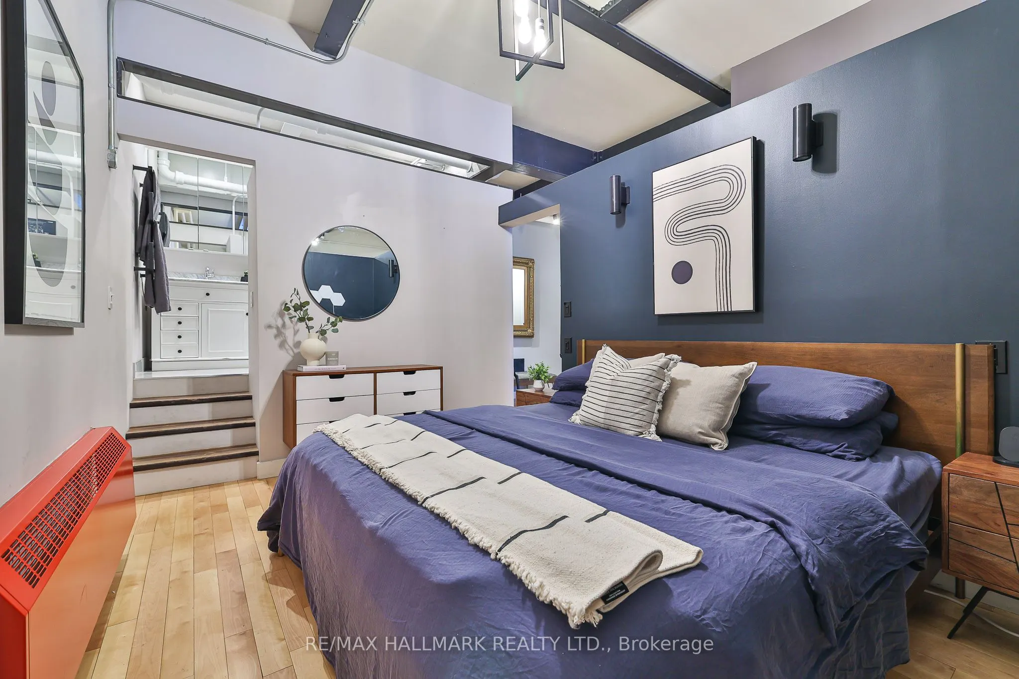 326 Carlaw Avenue, #215