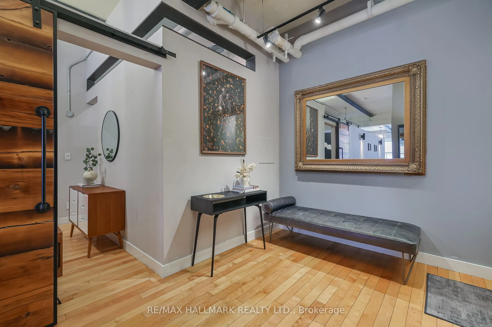 326 Carlaw Avenue, #215