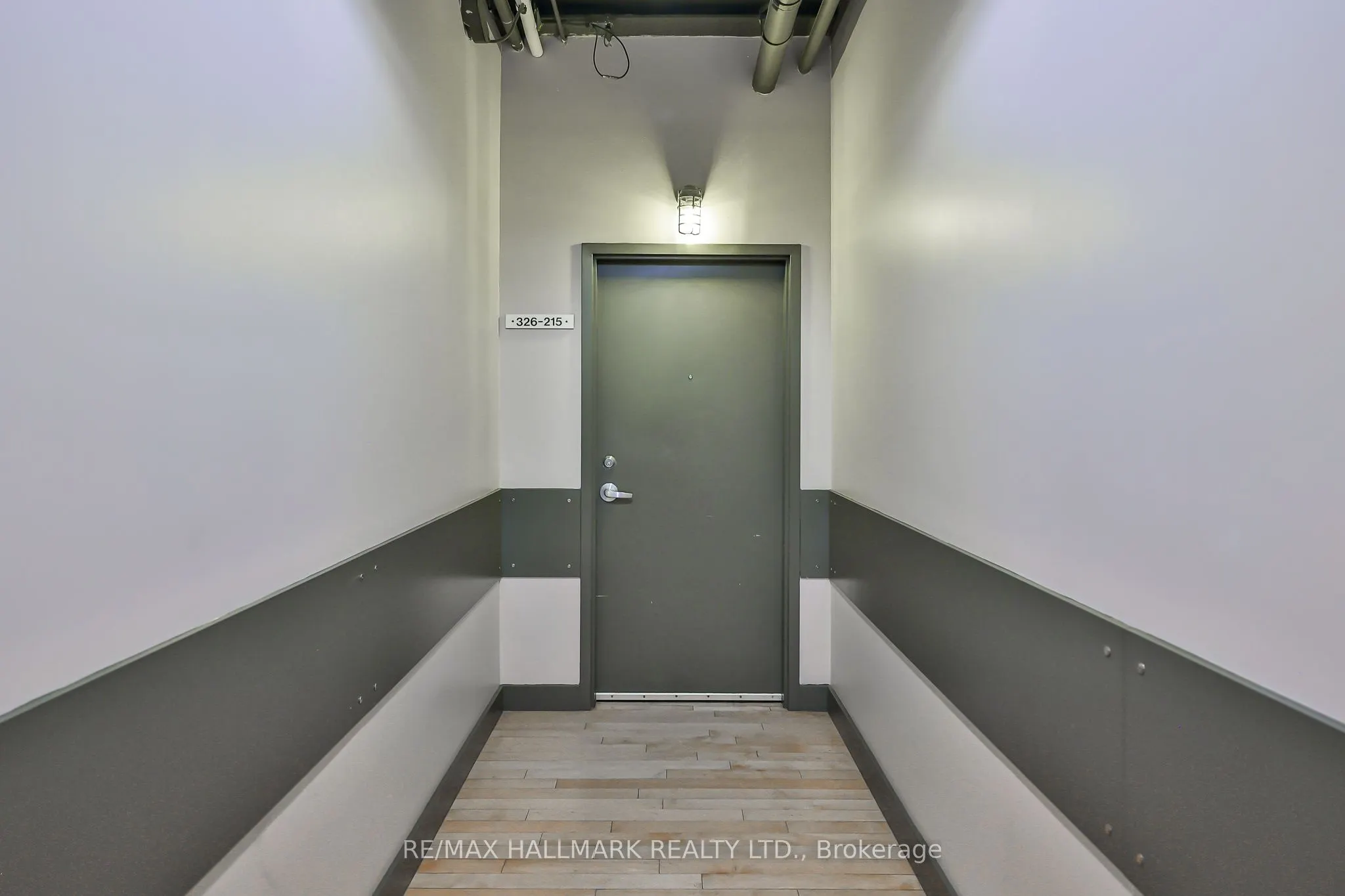 326 Carlaw Avenue, #215