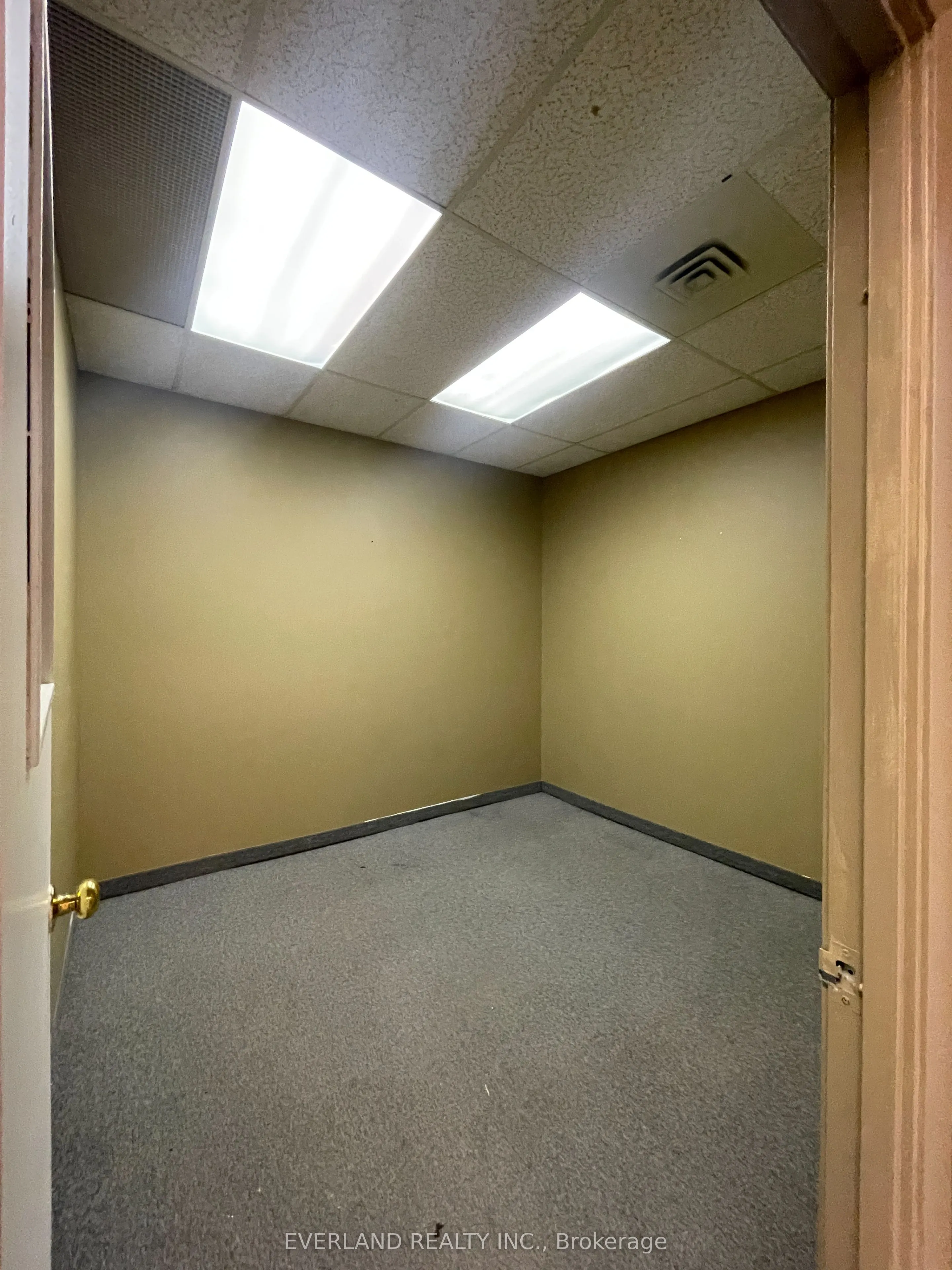3601 Victoria Park Avenue, #201