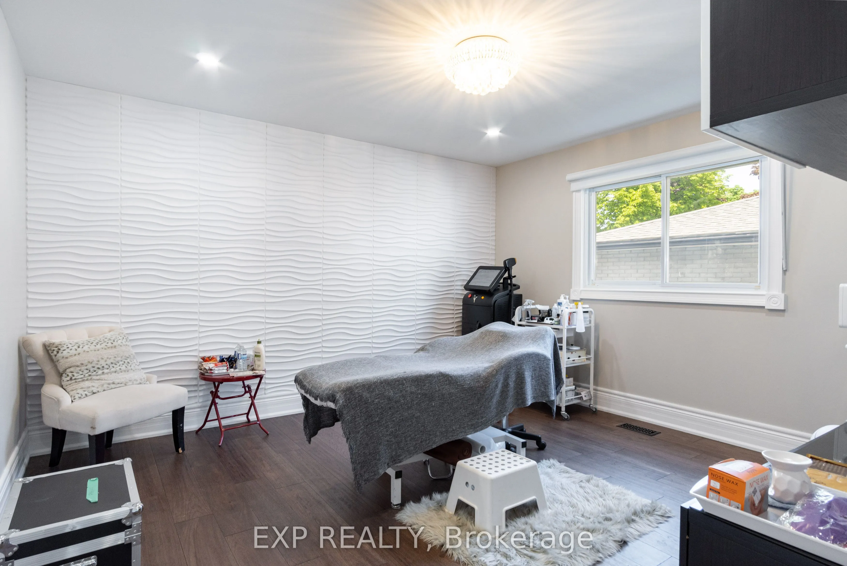 124 Bathgate Drive
