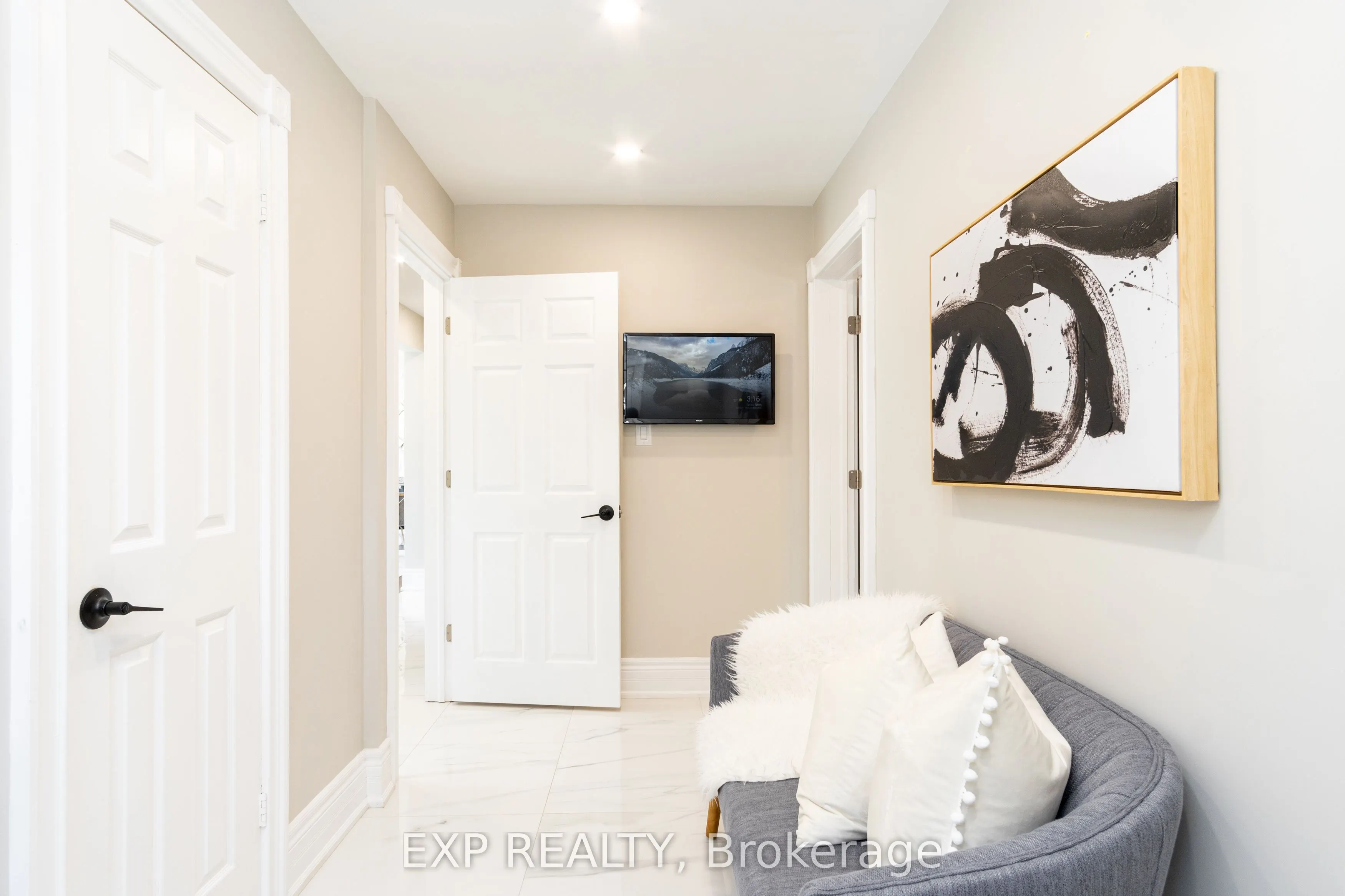 124 Bathgate Drive
