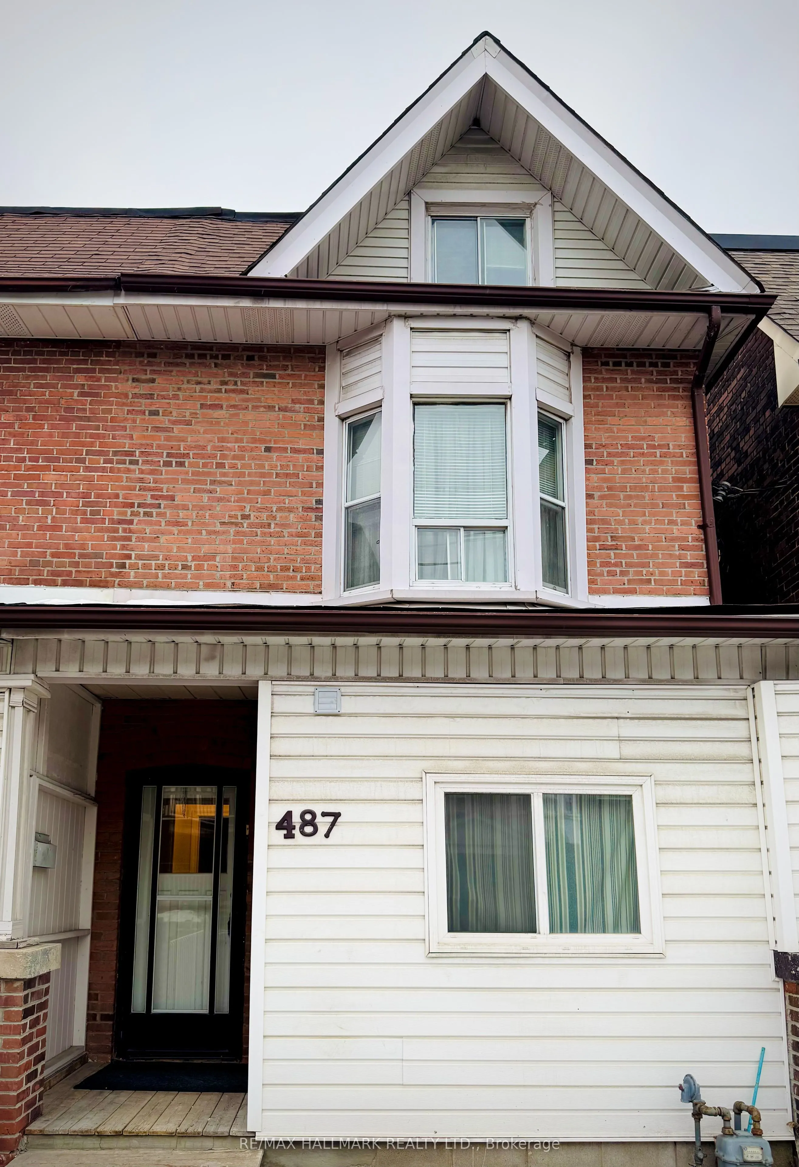 487 Carlaw Avenue, #Main