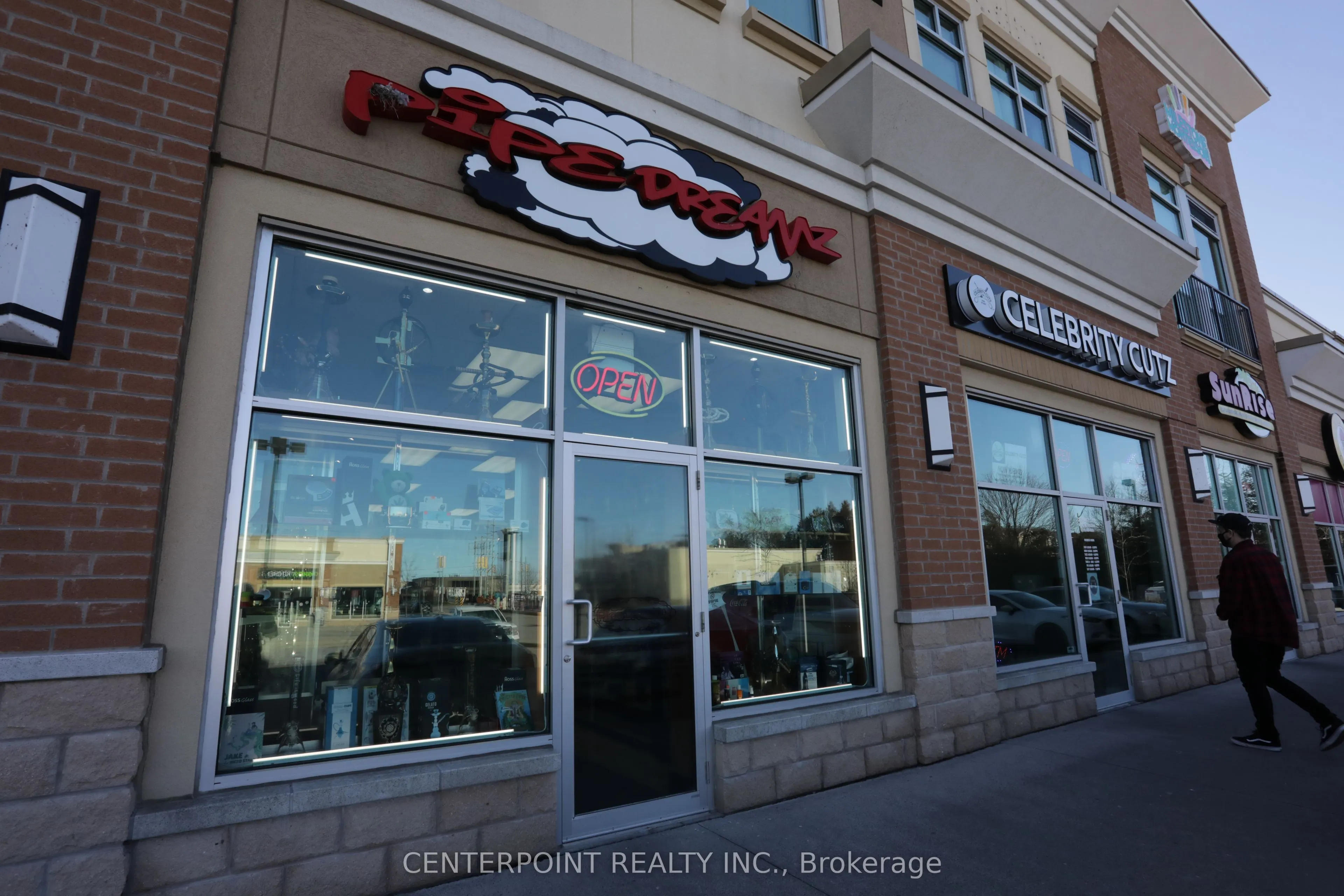 279 Kingston Road E, #9