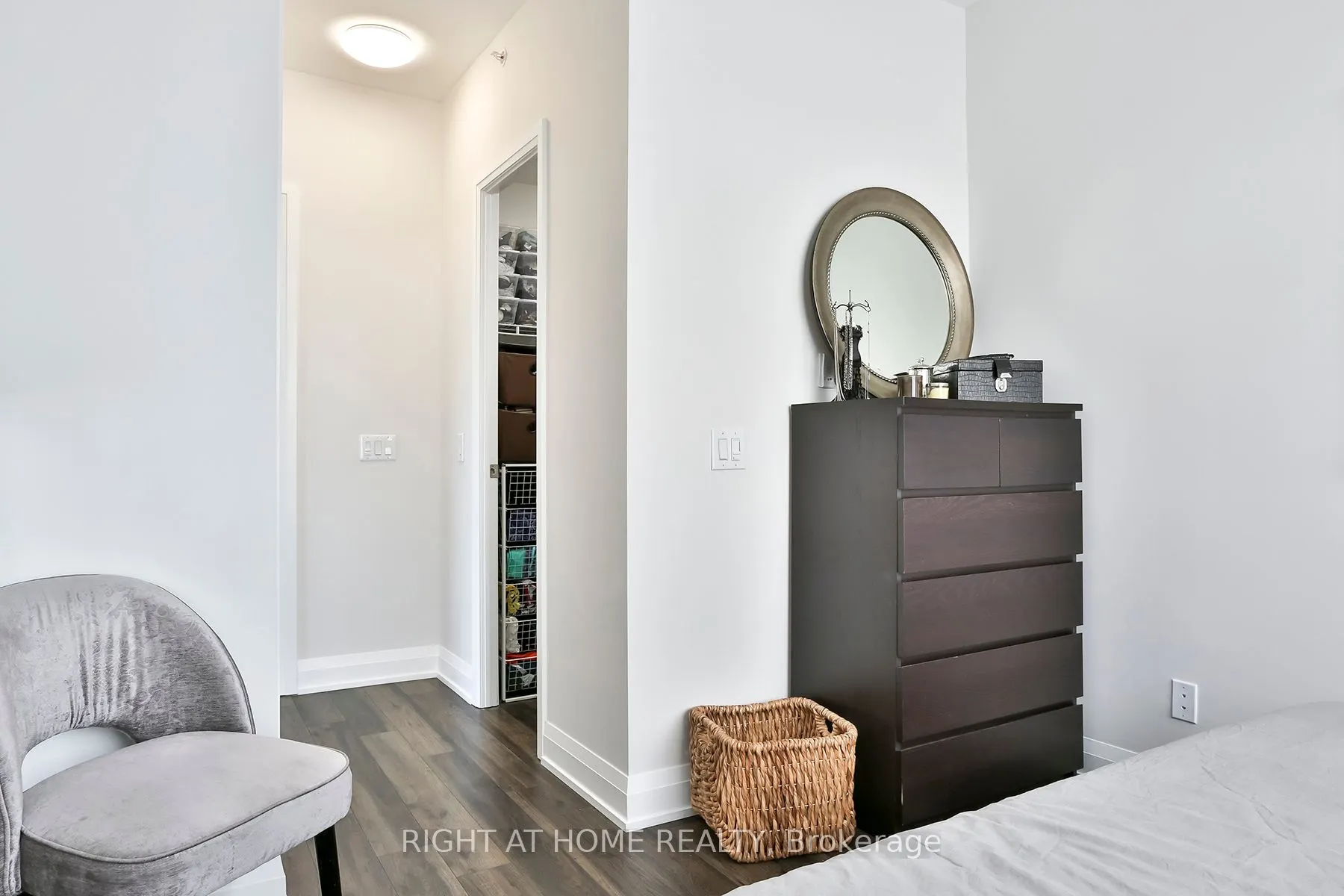 3655 Kingston Road, #910