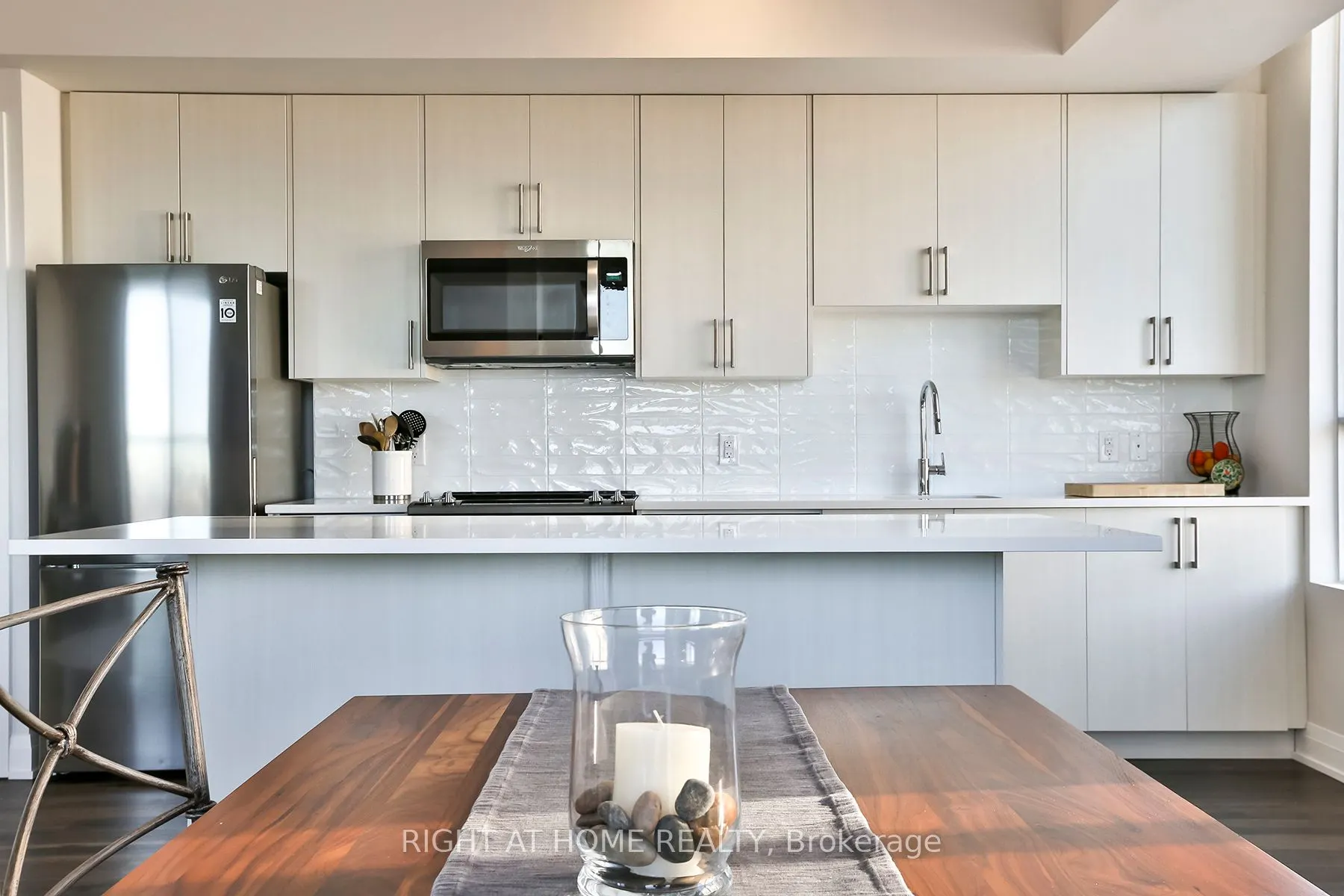 3655 Kingston Road, #910
