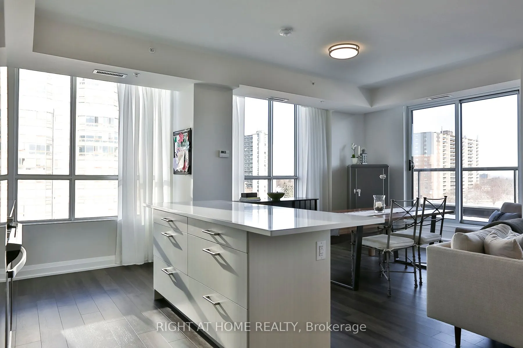 3655 Kingston Road, #910