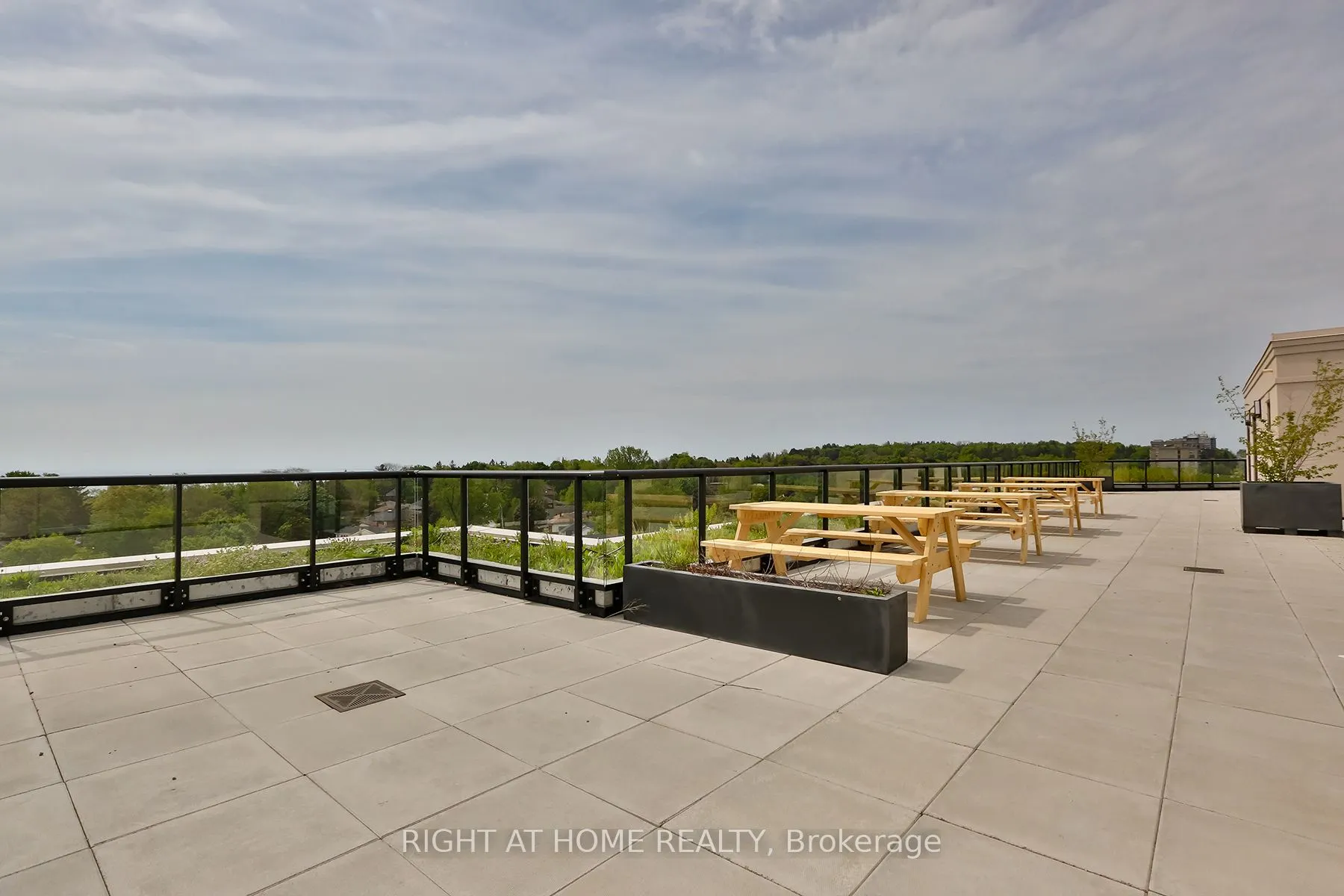 3655 Kingston Road, #910