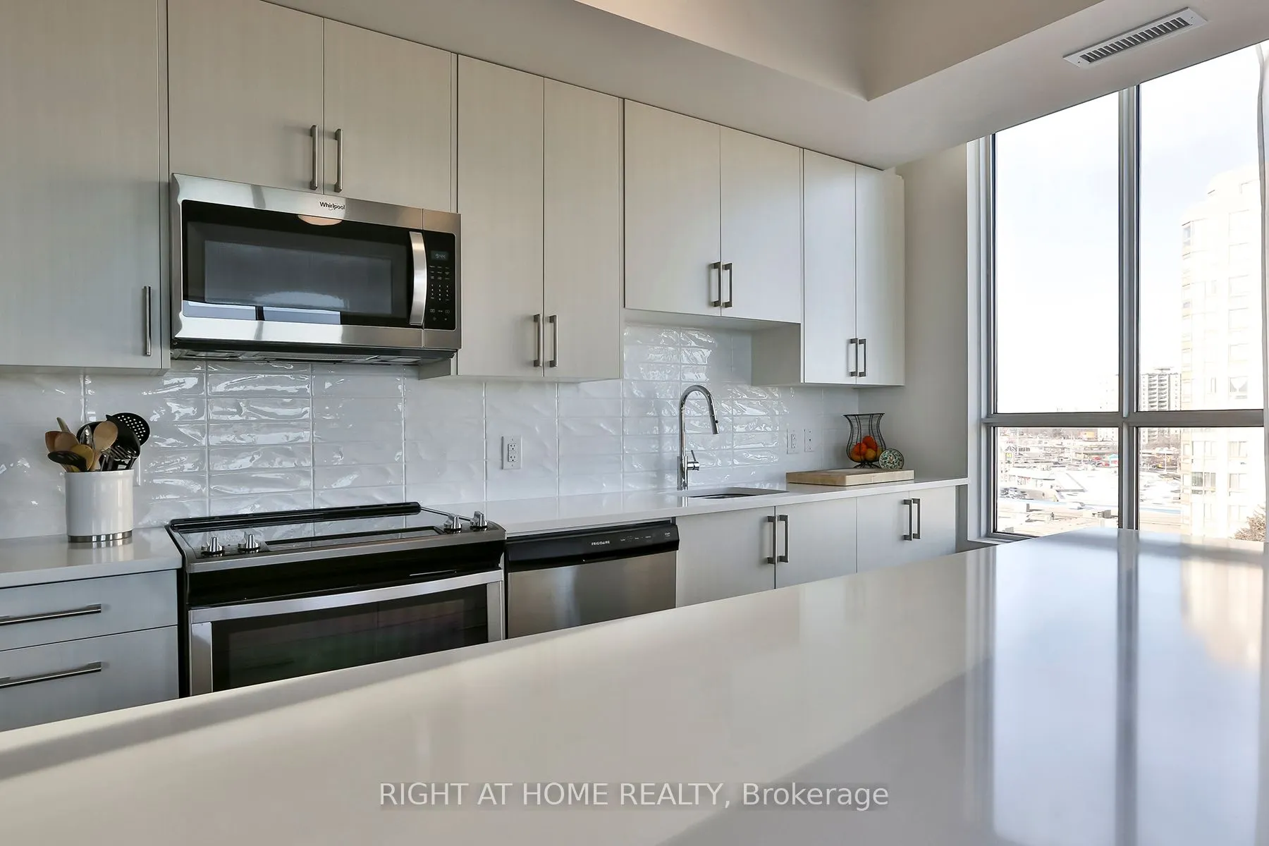 3655 Kingston Road, #910