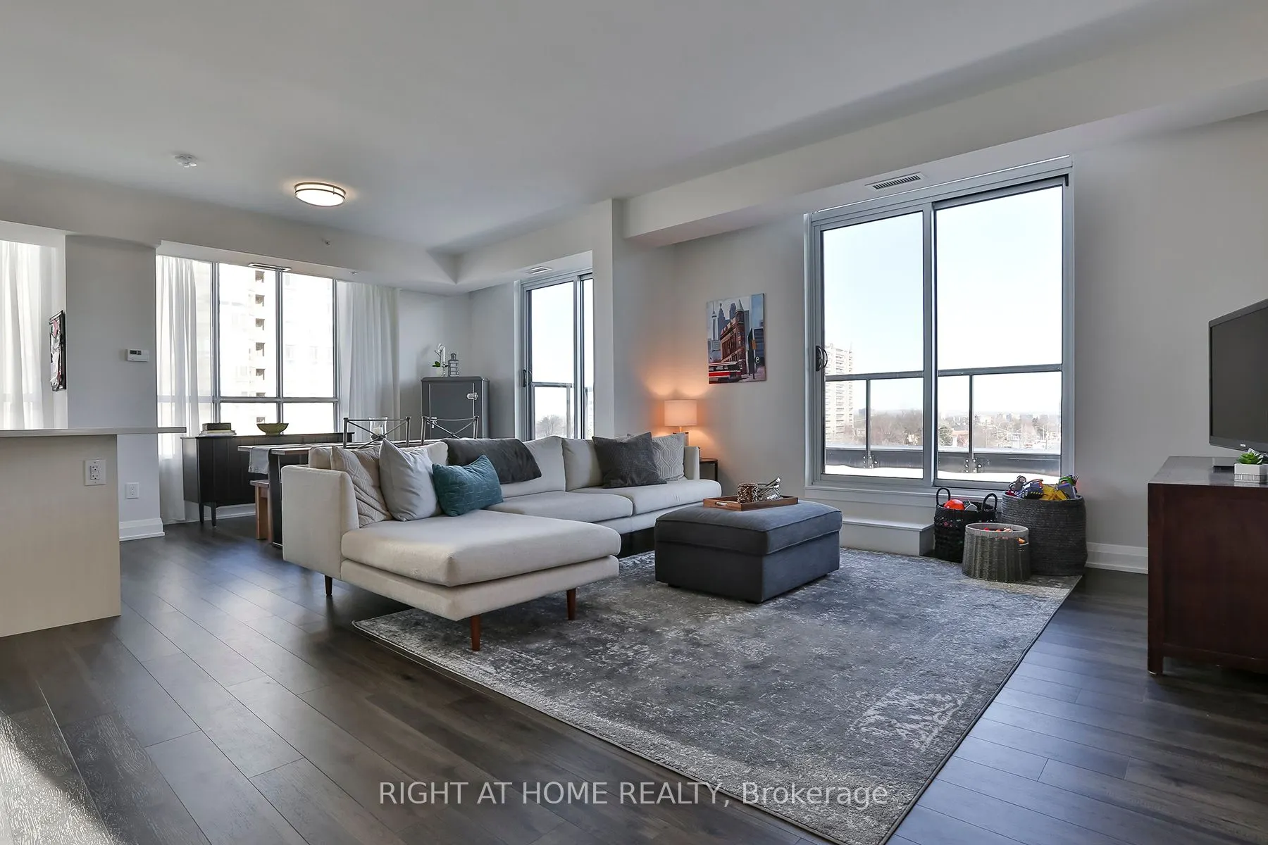 3655 Kingston Road, #910