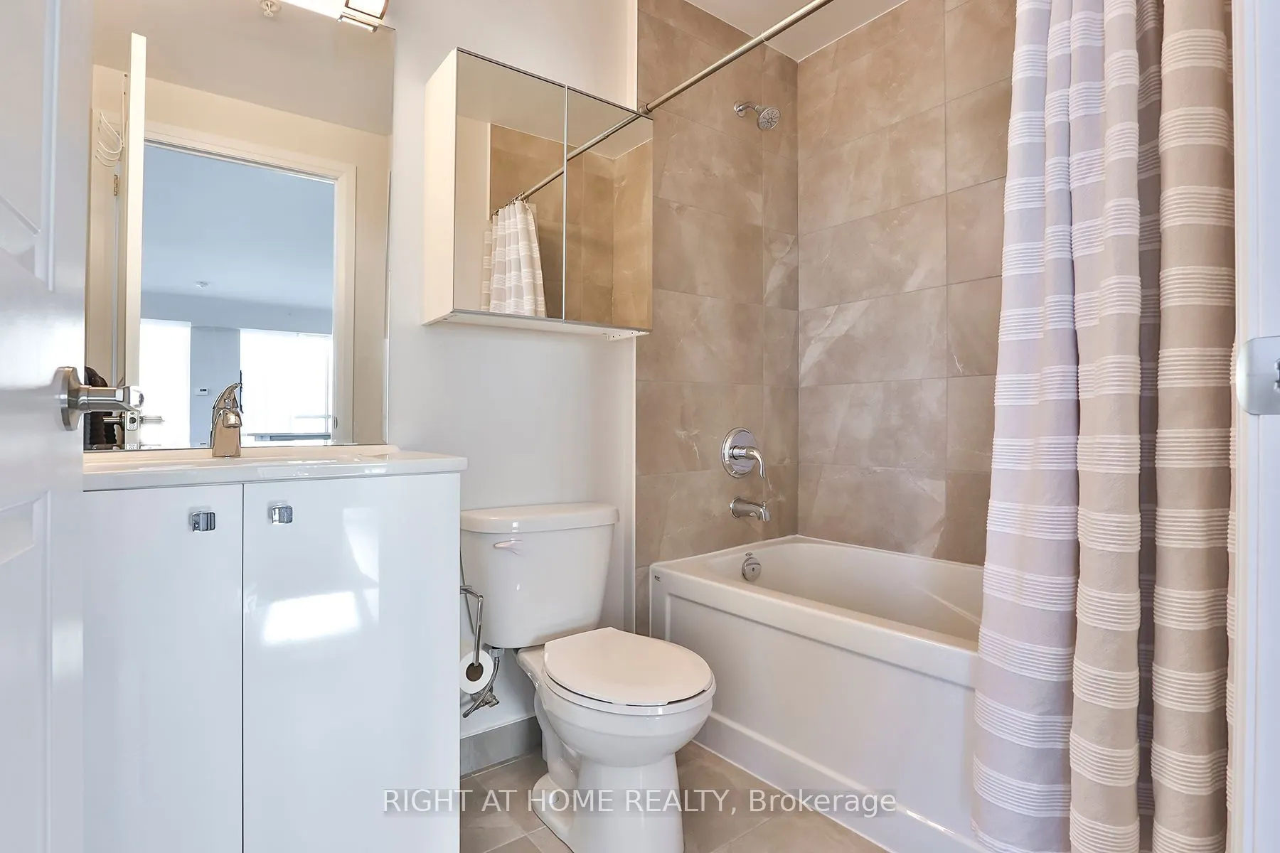 3655 Kingston Road, #910