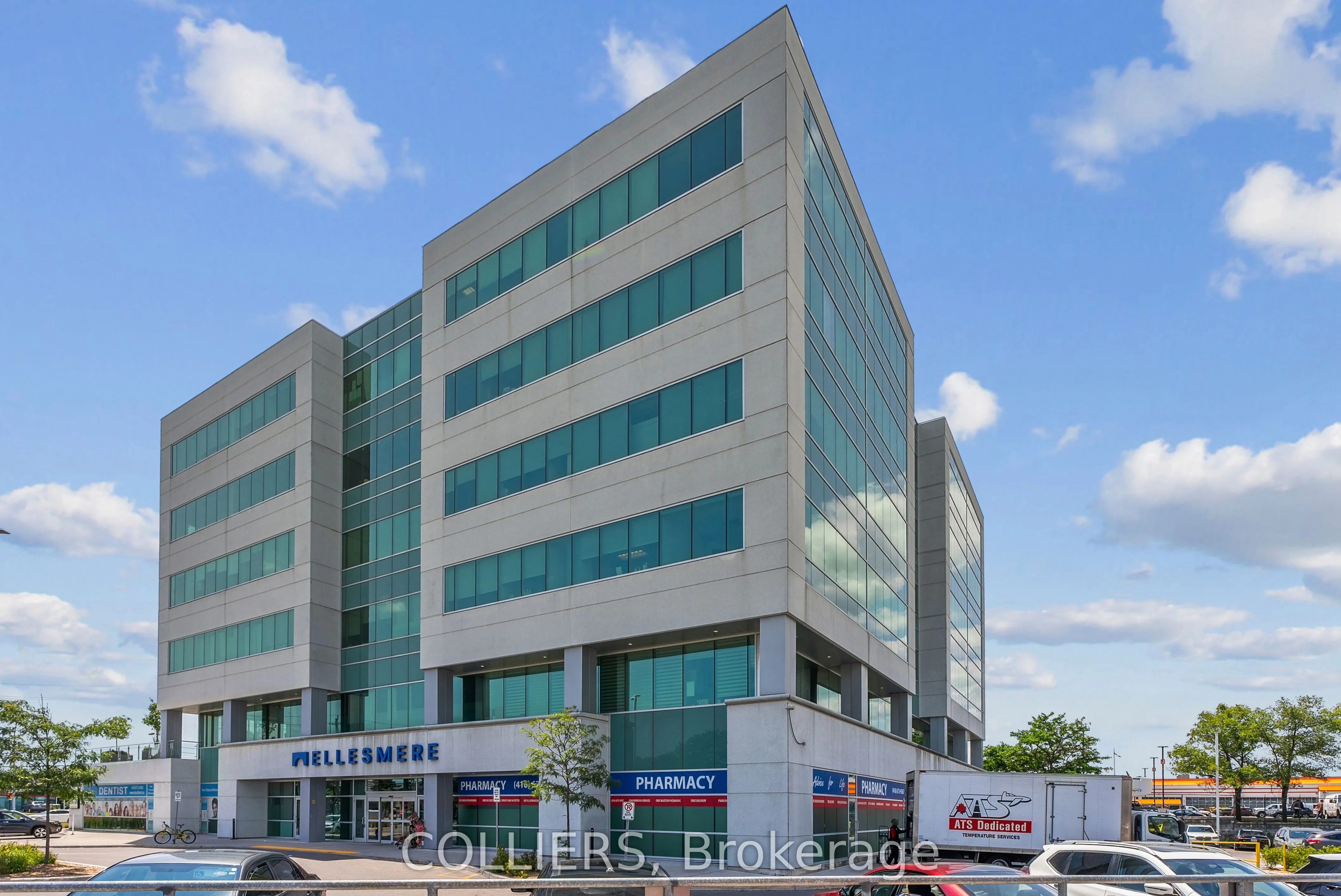 520 Ellesmere Road, #302