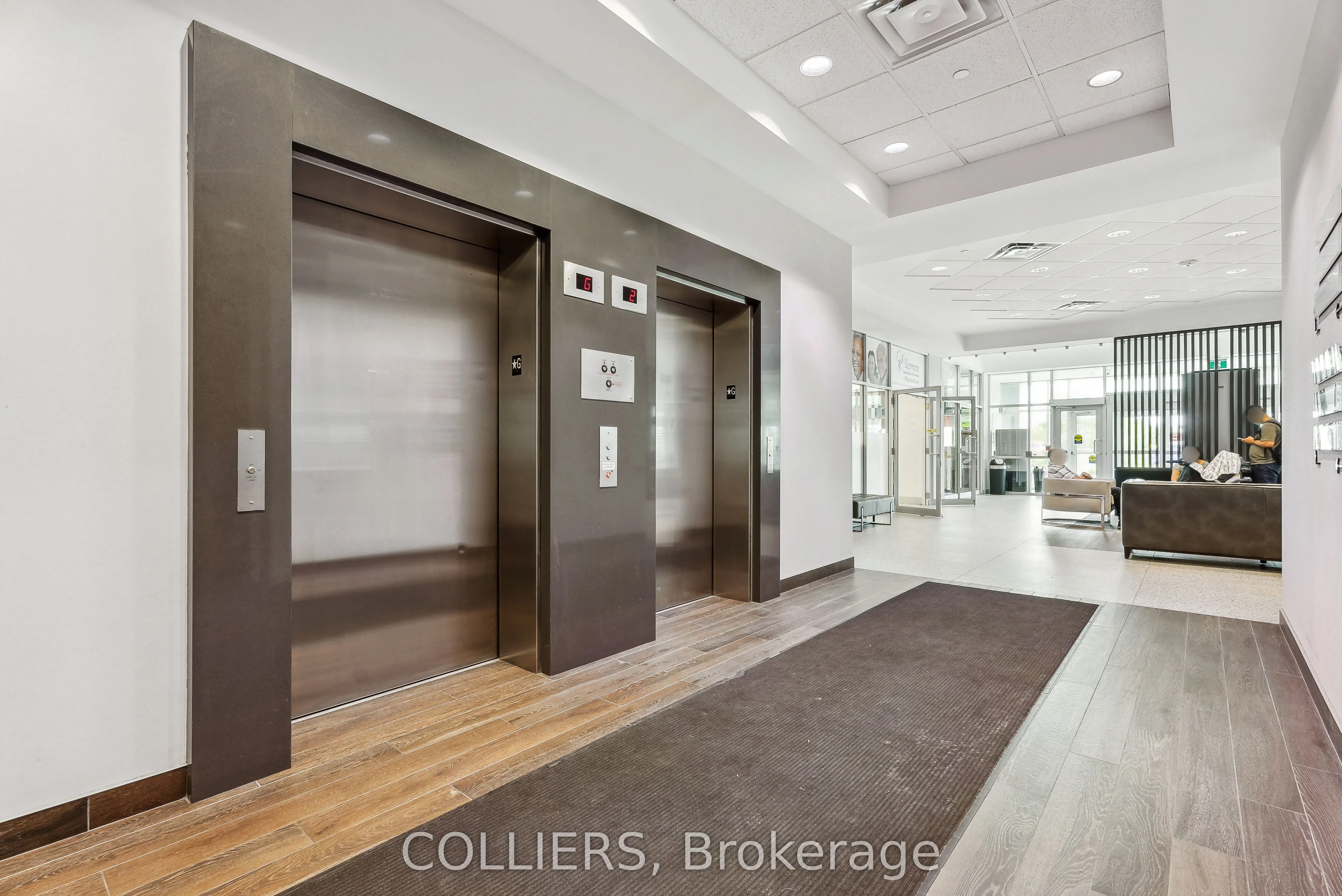520 Ellesmere Road, #302