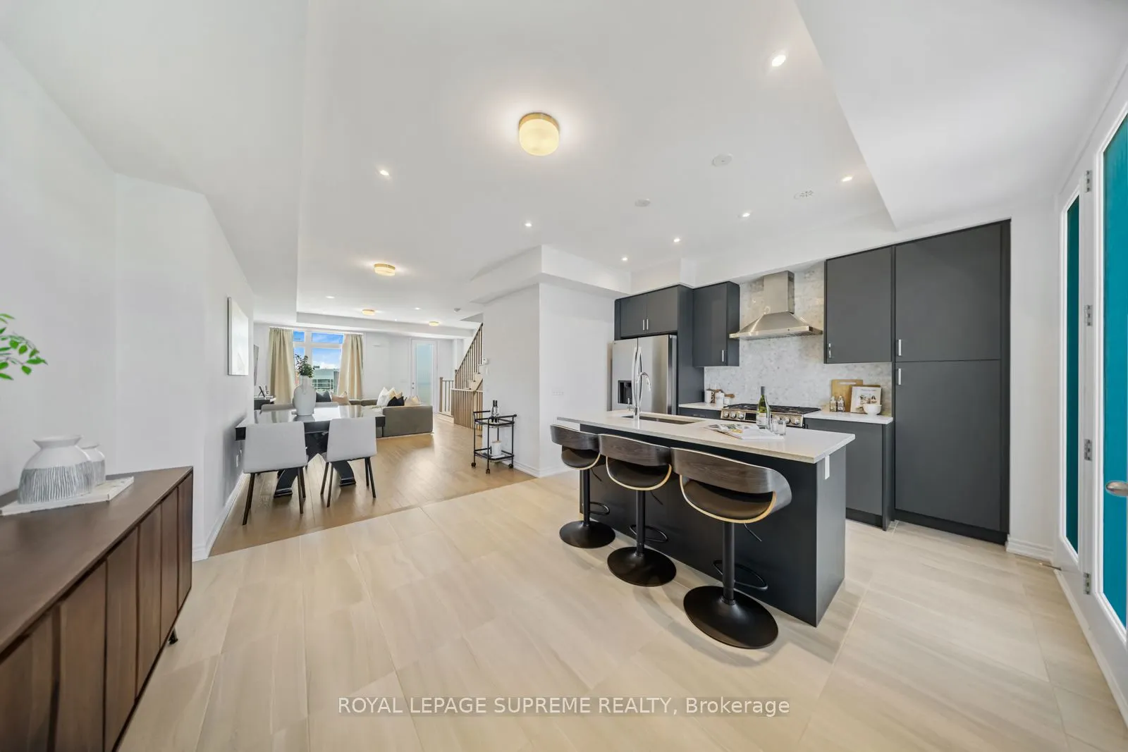 49 Sorbara Way