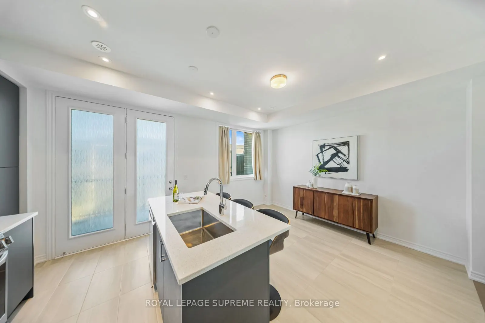 49 Sorbara Way
