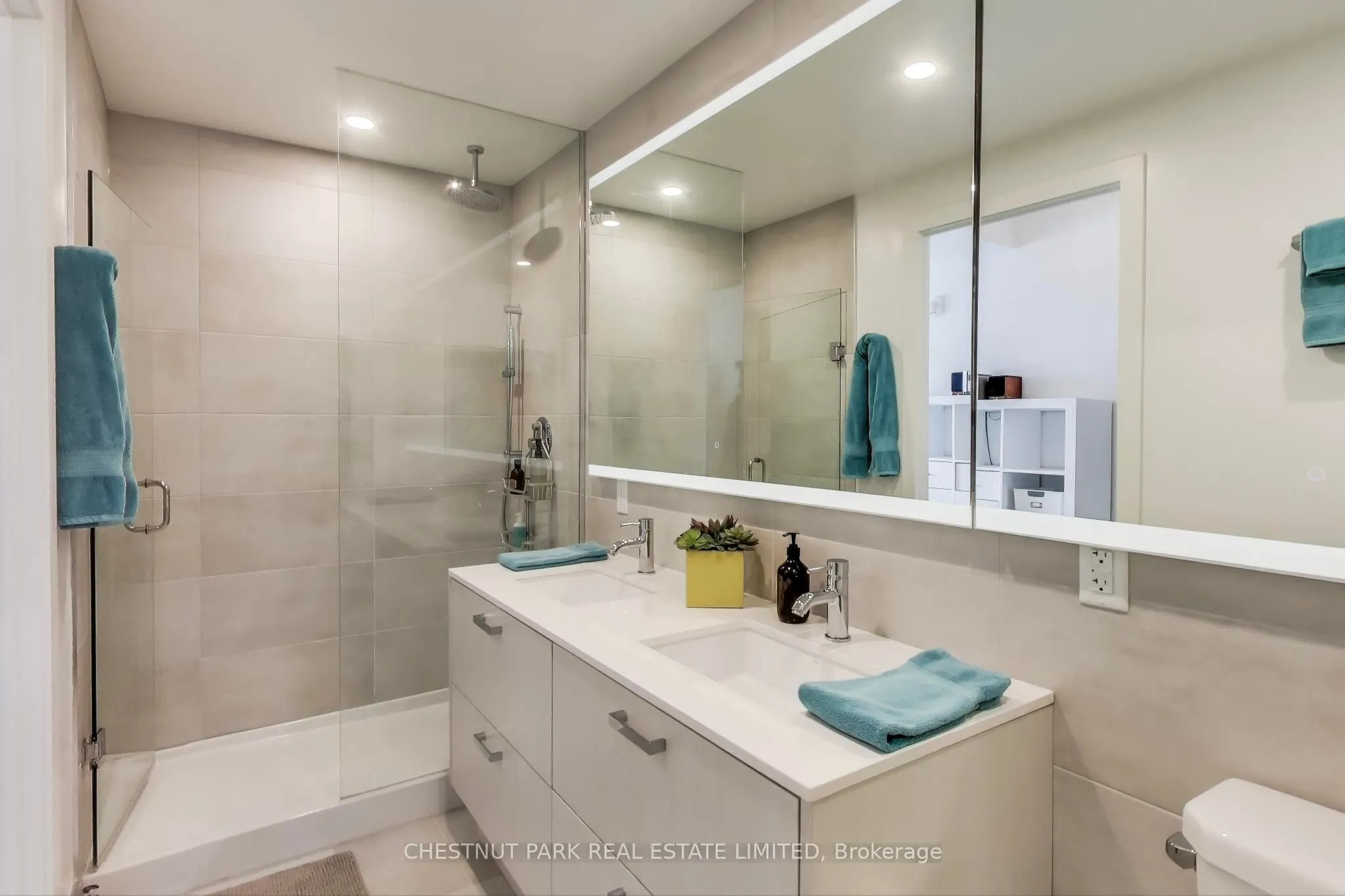1331 Queen Street E, #604