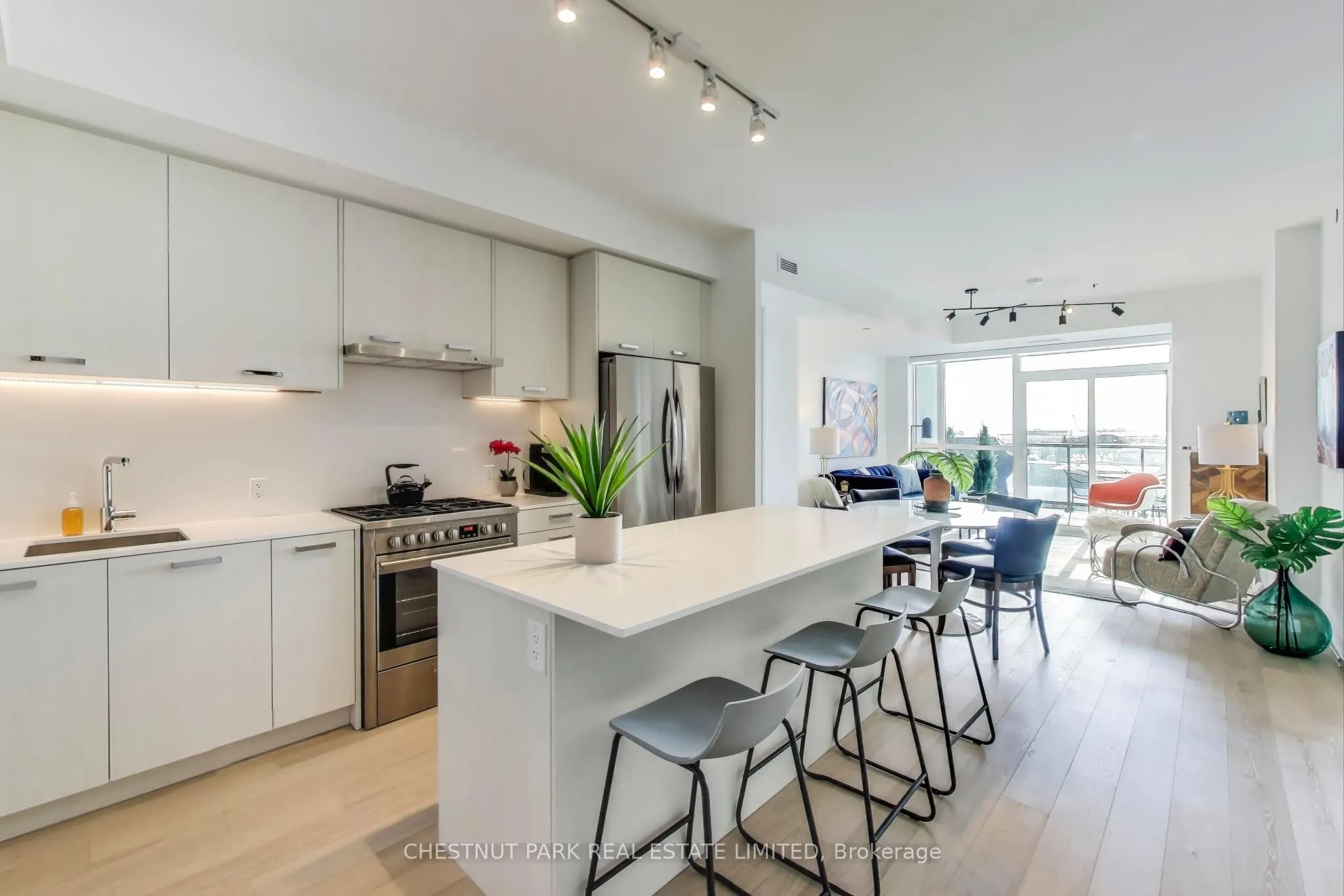 1331 Queen Street E, #604