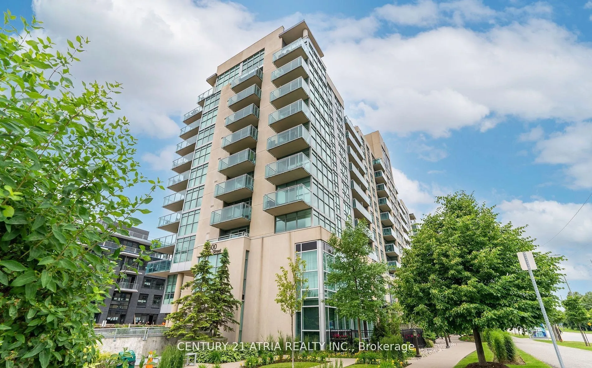 1600 Charles Street, #1005