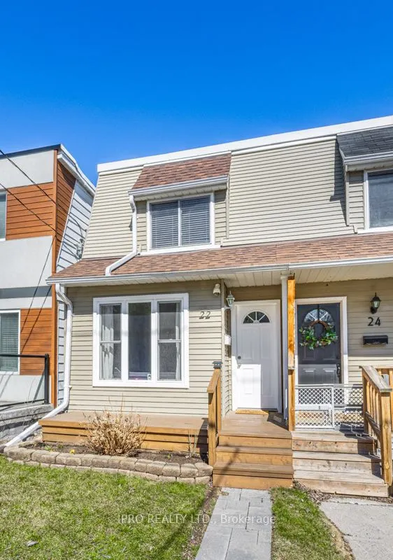 22 Queensdale Avenue