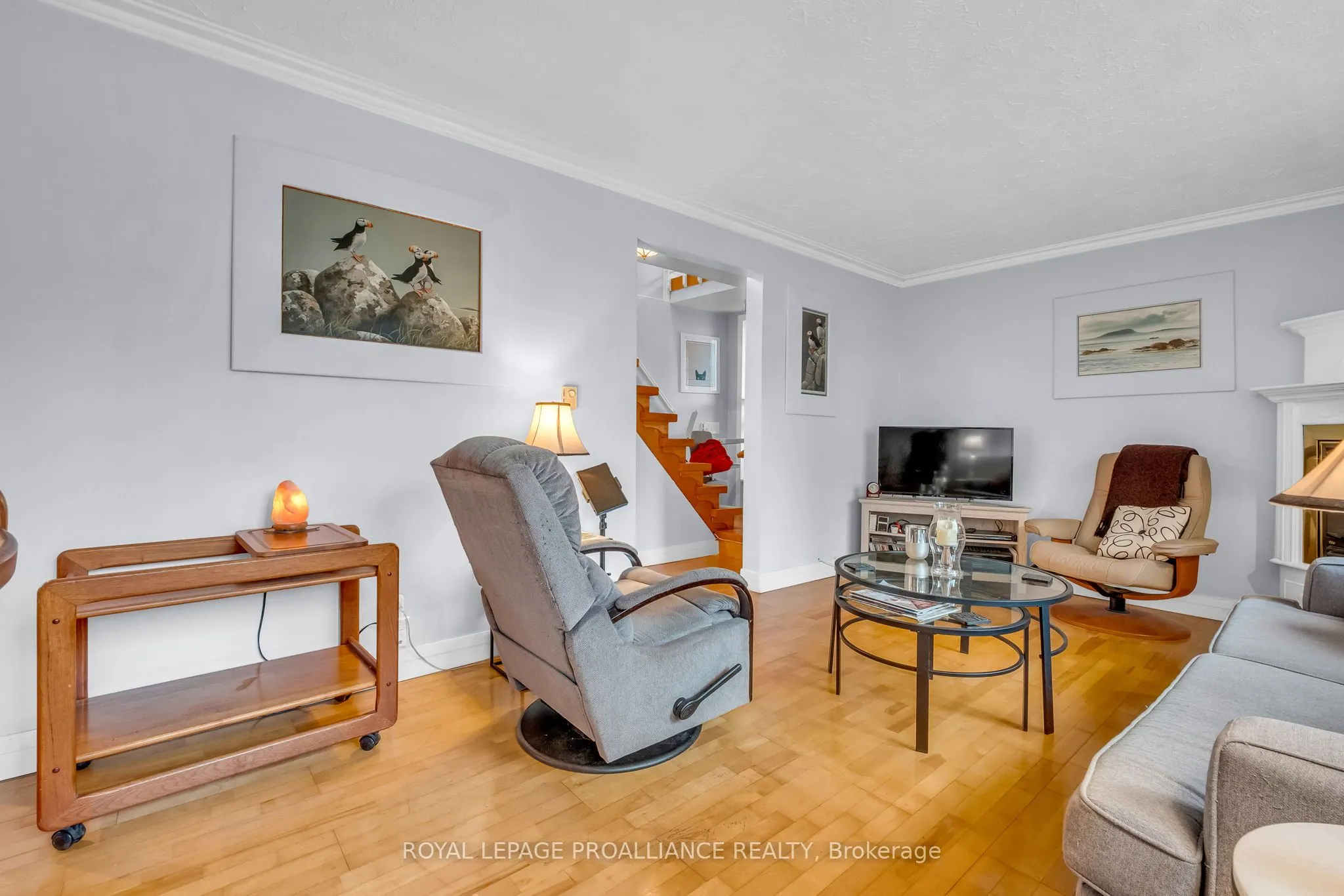 394 Sunset Boulevard