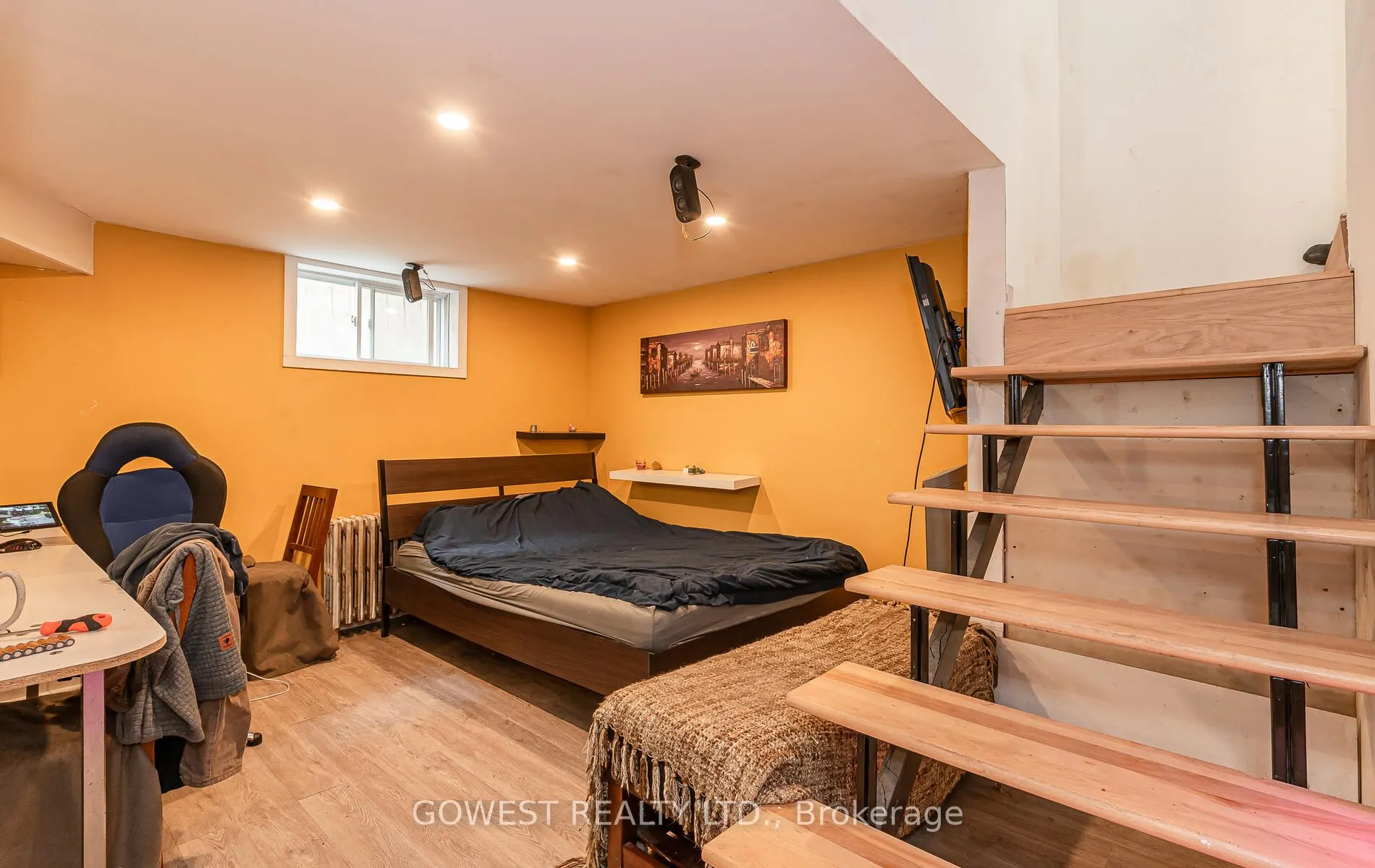 18 Atkinson Avenue