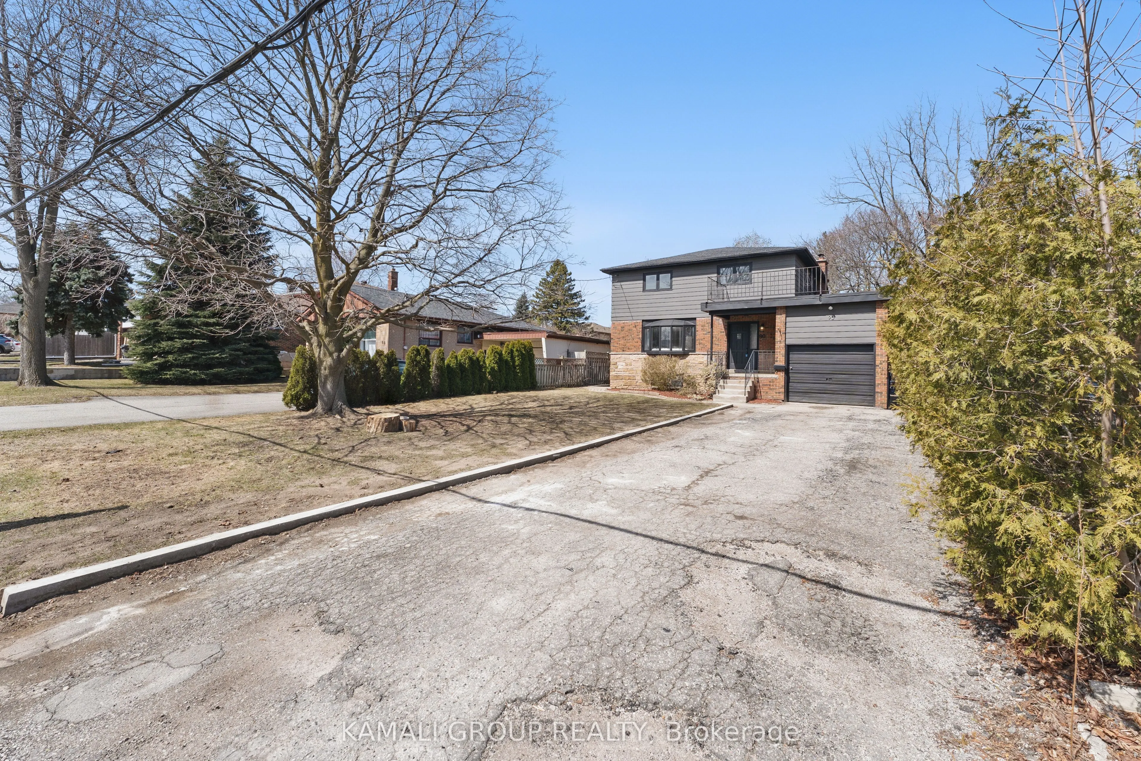 90 Euclid Avenue