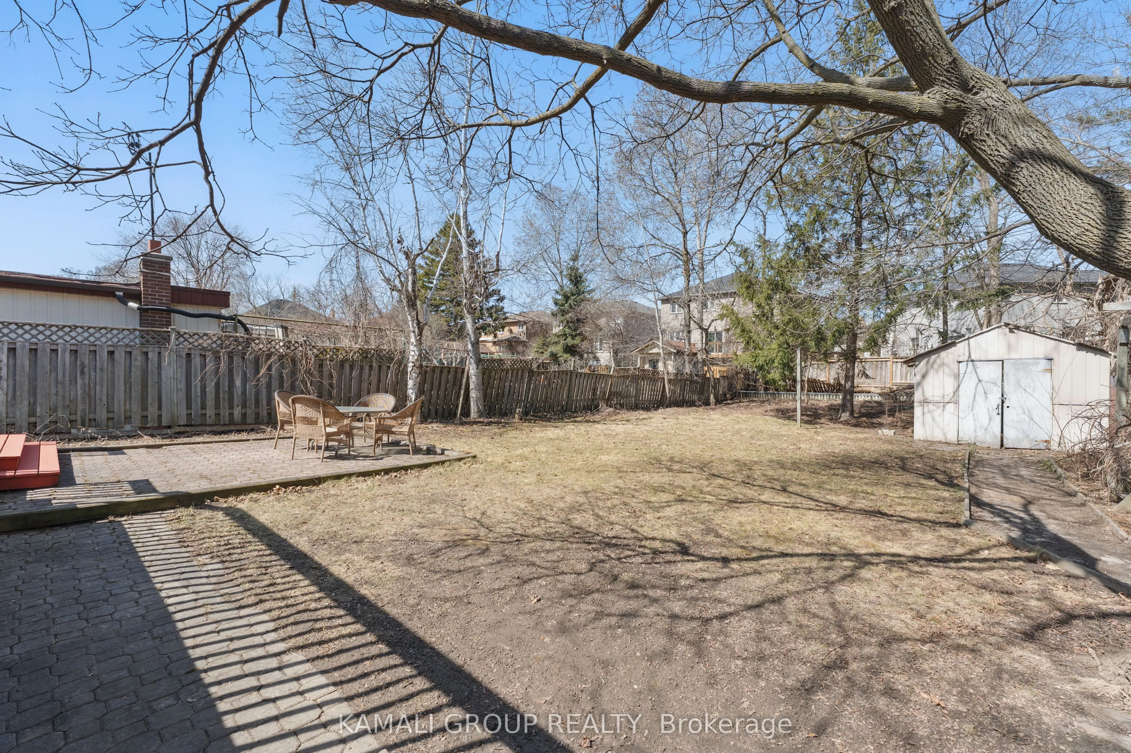 90 Euclid Avenue