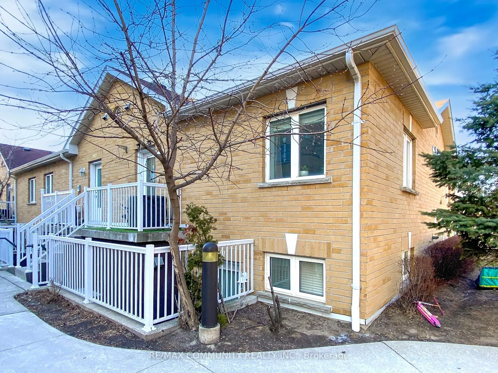 1785 Markham Road, #101