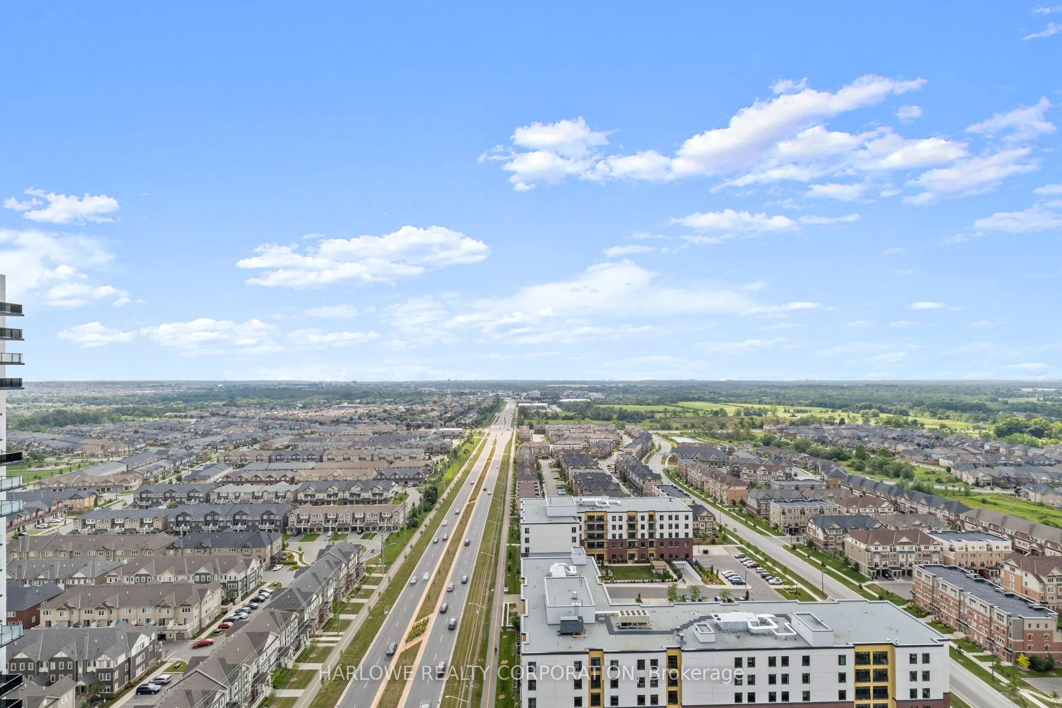 2550 Simcoe Street N, #2516