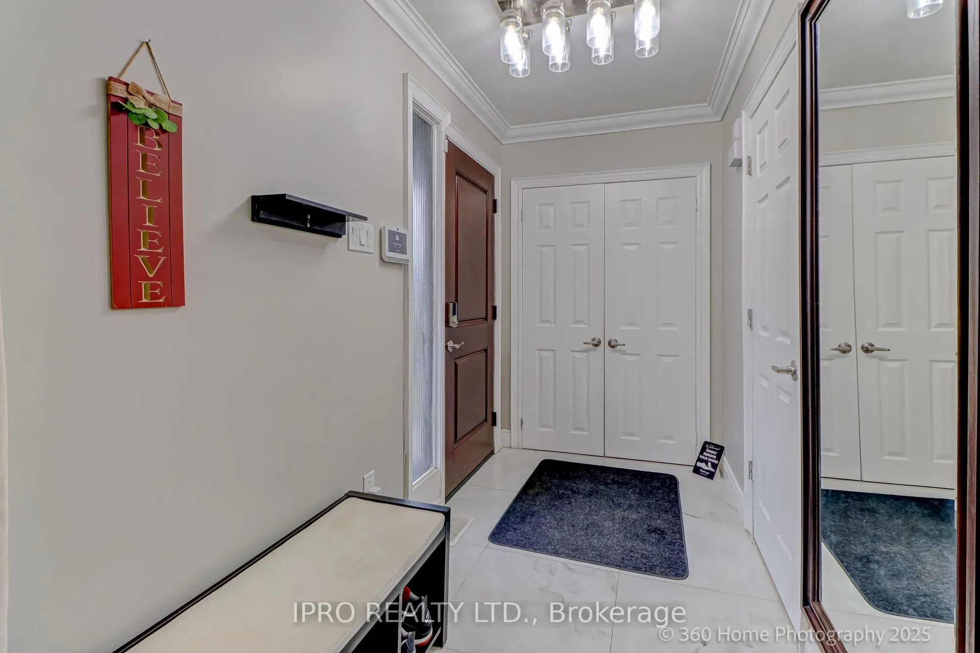 109 Thickson Road S