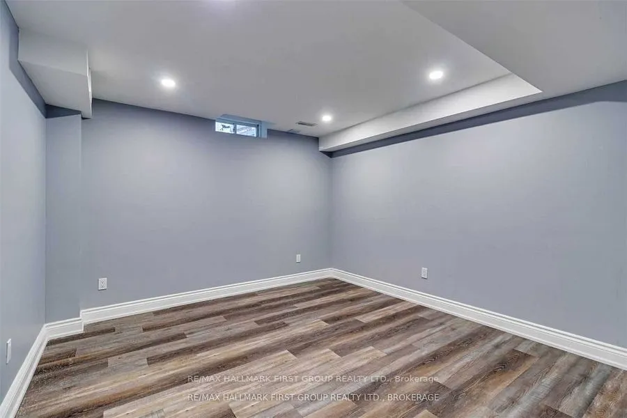 55 Buttonshaw Street #Basement