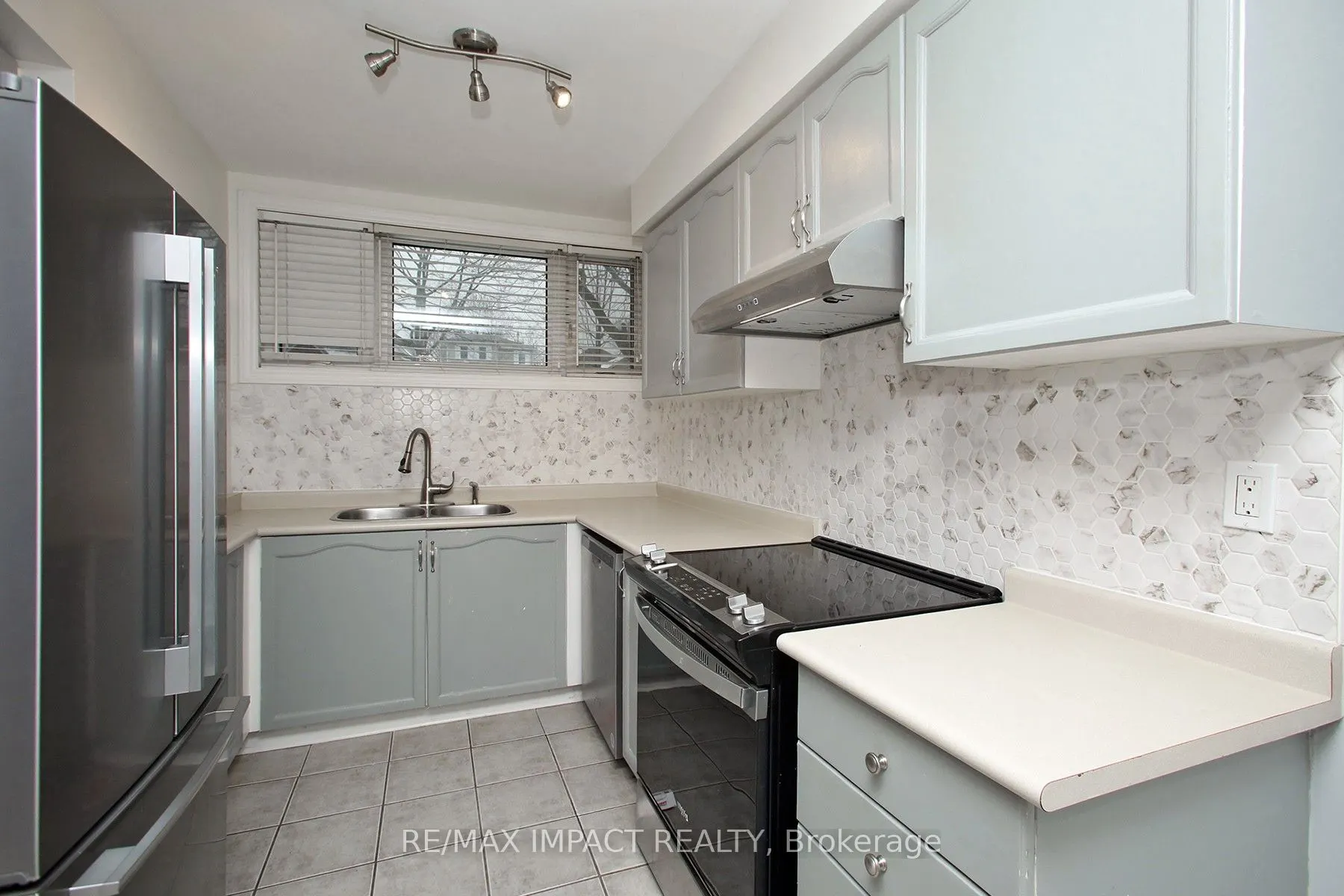 11 Fenwick Avenue