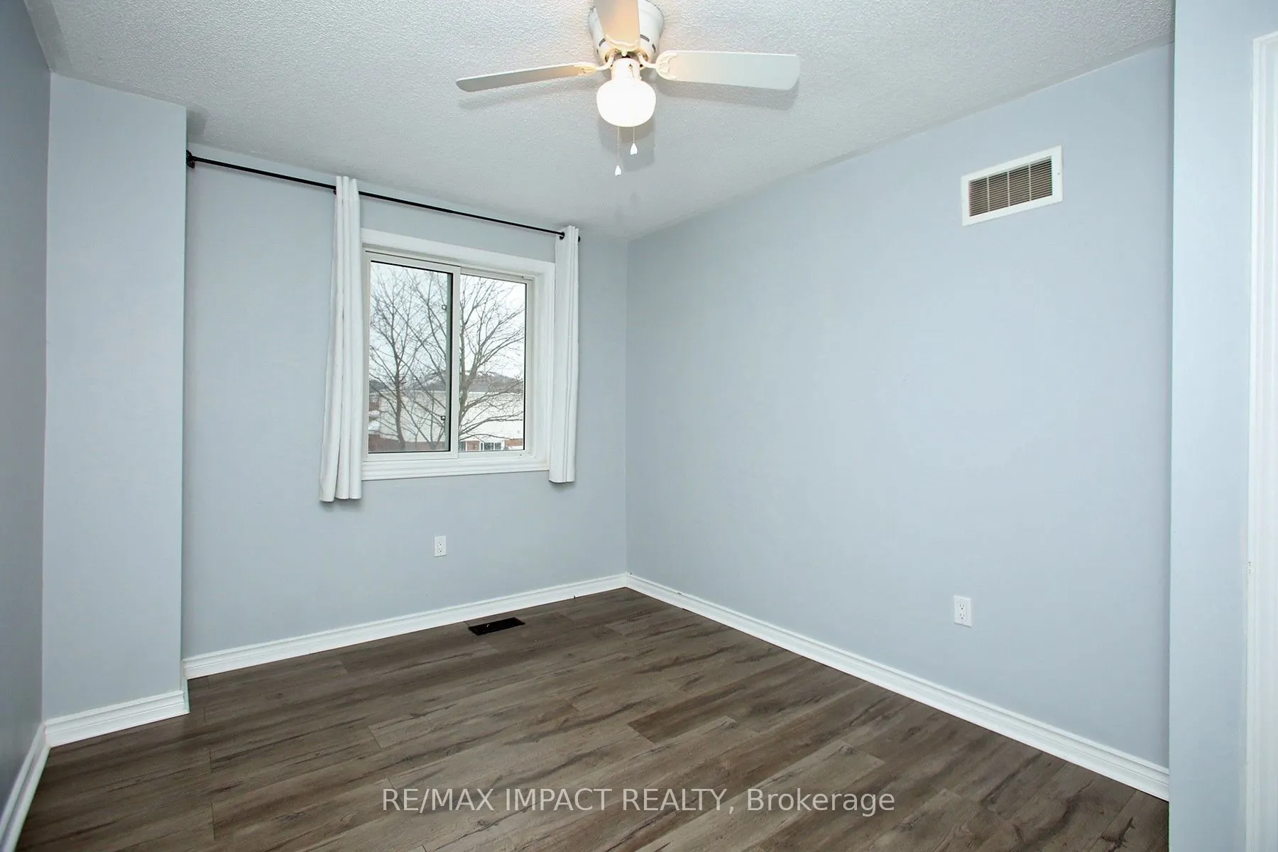 11 Fenwick Avenue